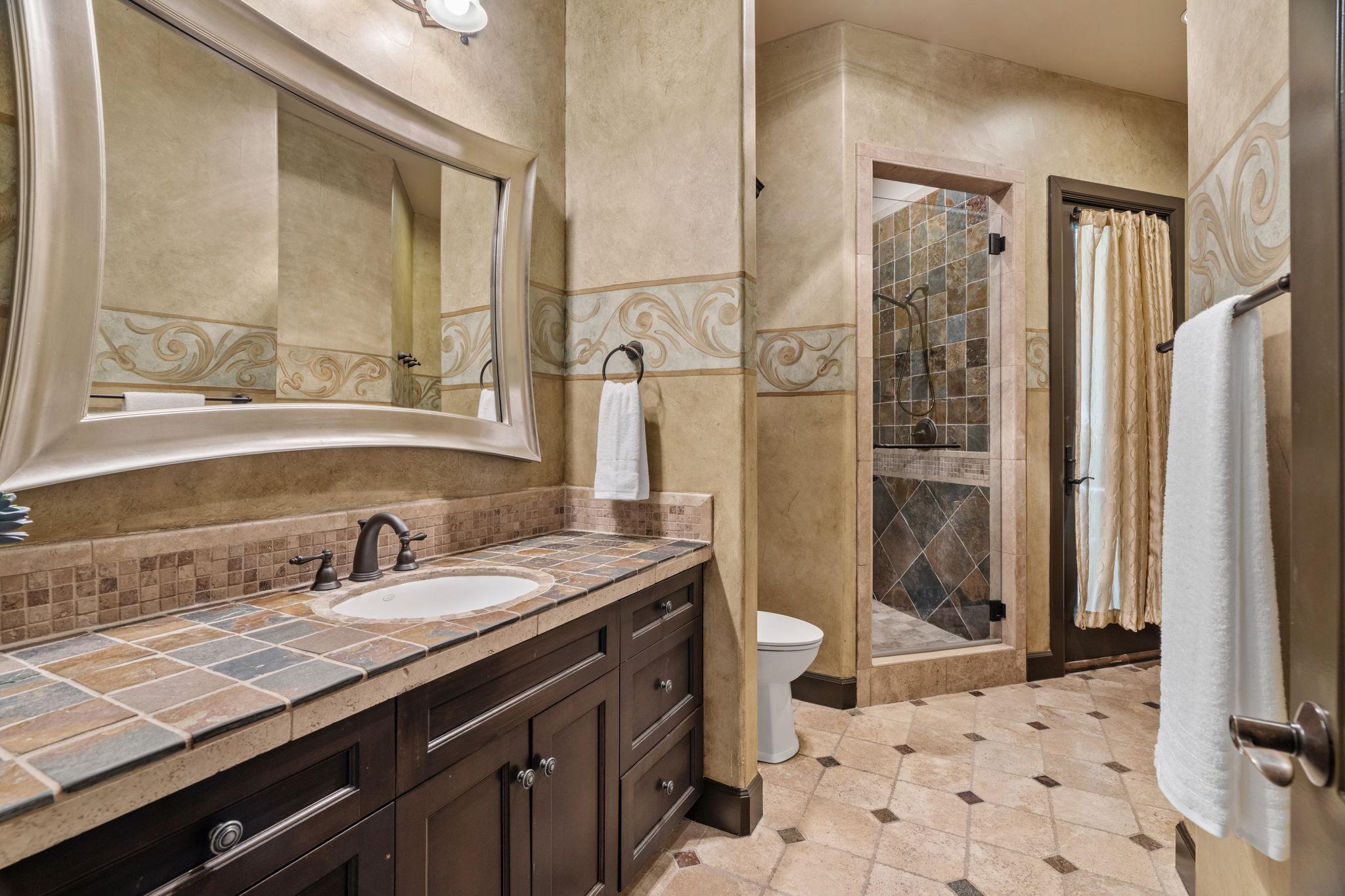 206 BELLA CIMA Dr, Austin, TX 78734