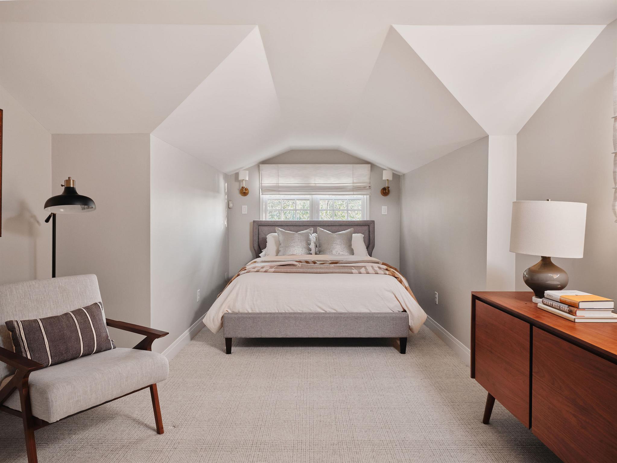 2412 Jarratt Ave, Austin, TX 78703