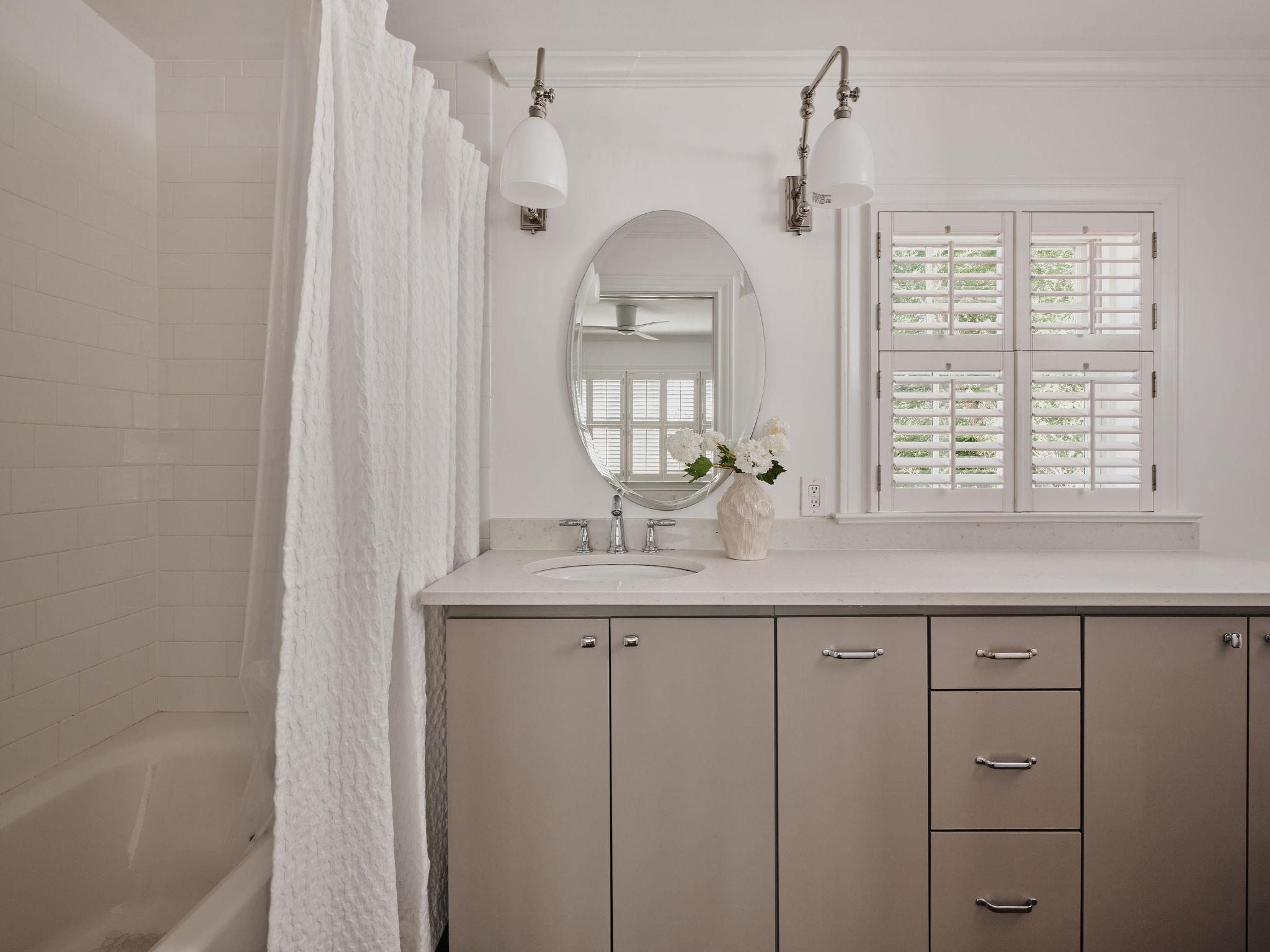 2412 Jarratt Ave, Austin, TX 78703