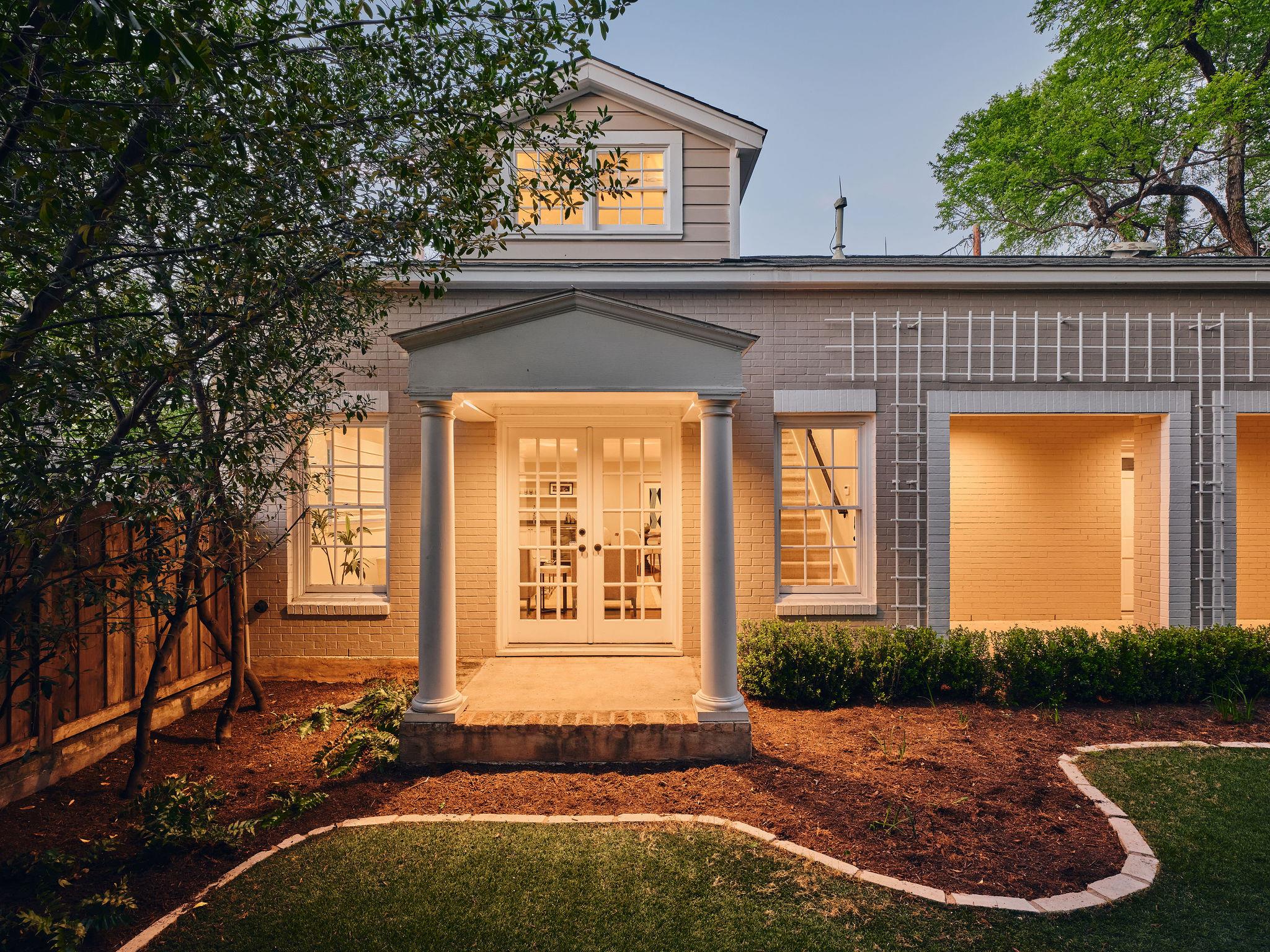 2412 Jarratt Ave, Austin, TX 78703