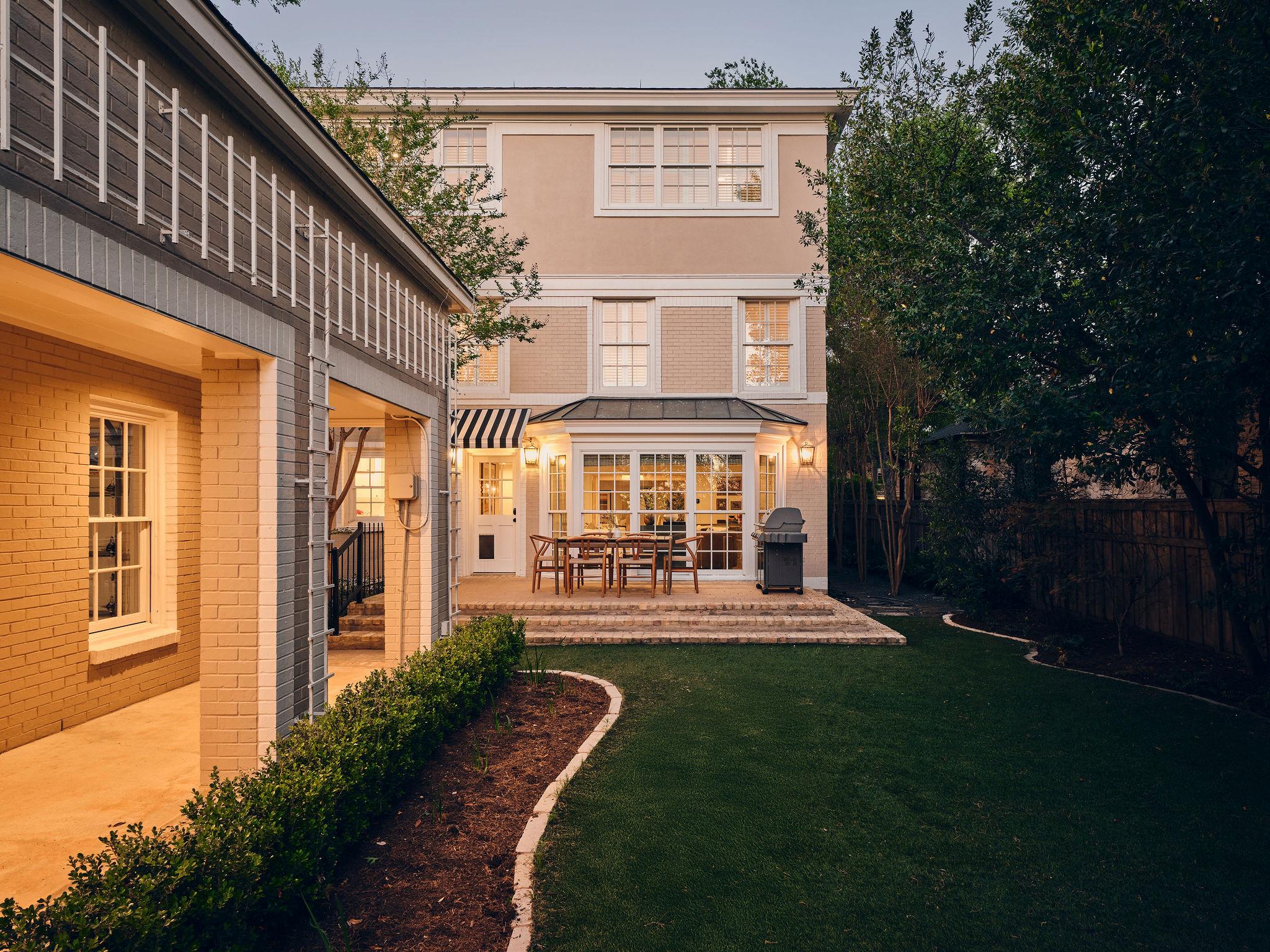 2412 Jarratt Ave, Austin, TX 78703