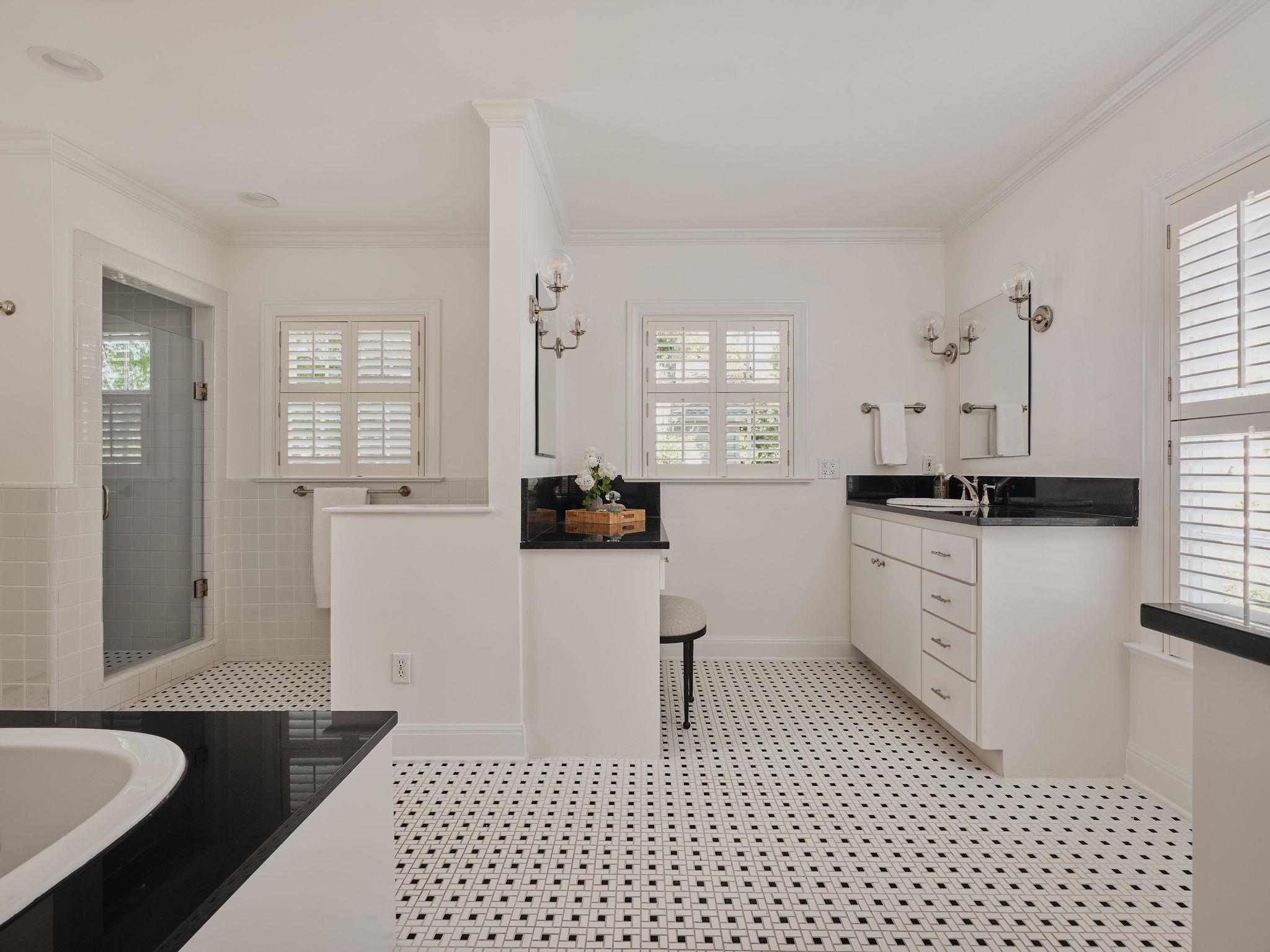 2412 Jarratt Ave, Austin, TX 78703