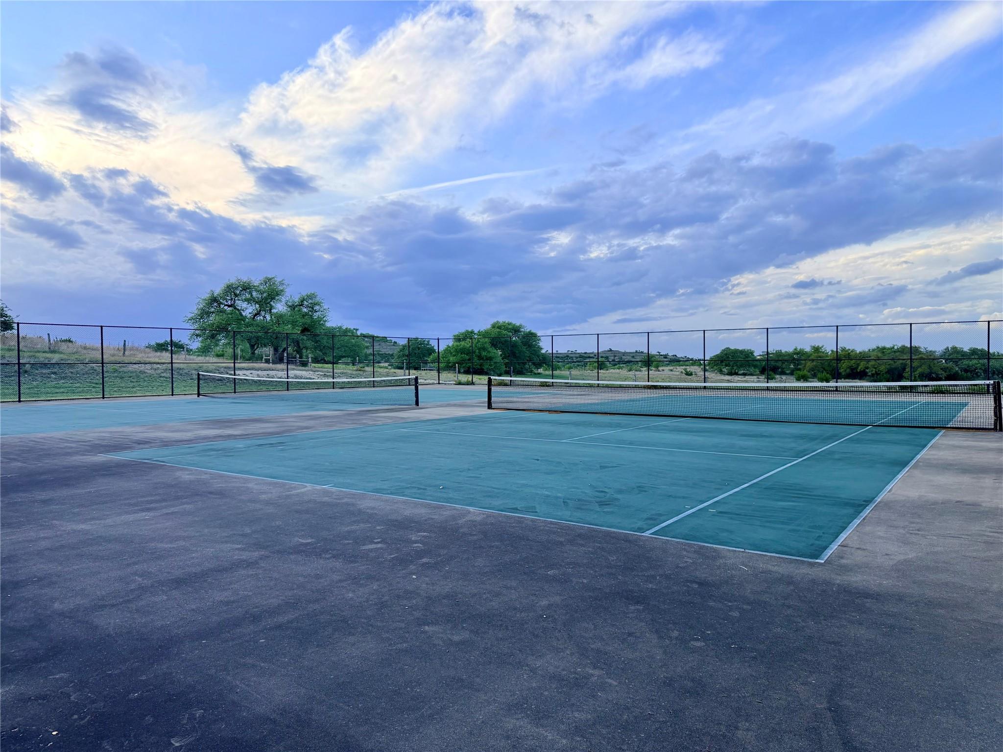 768 N Walnut Springs Rd, Johnson City, TX 78636