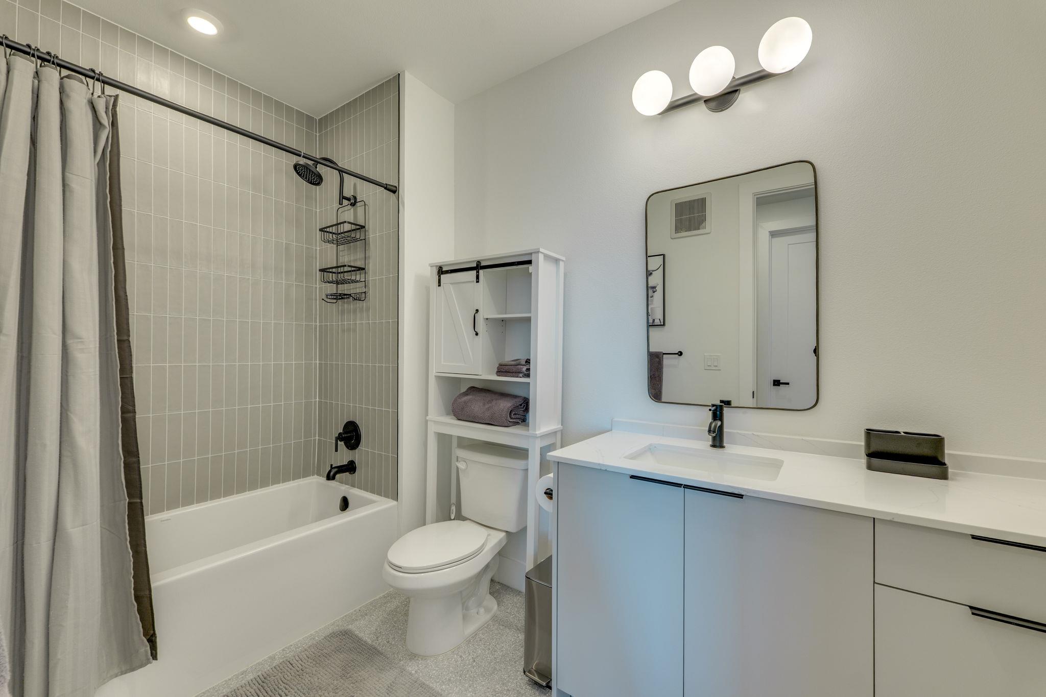 1701 Simond Ave # 618, Austin, TX 78723