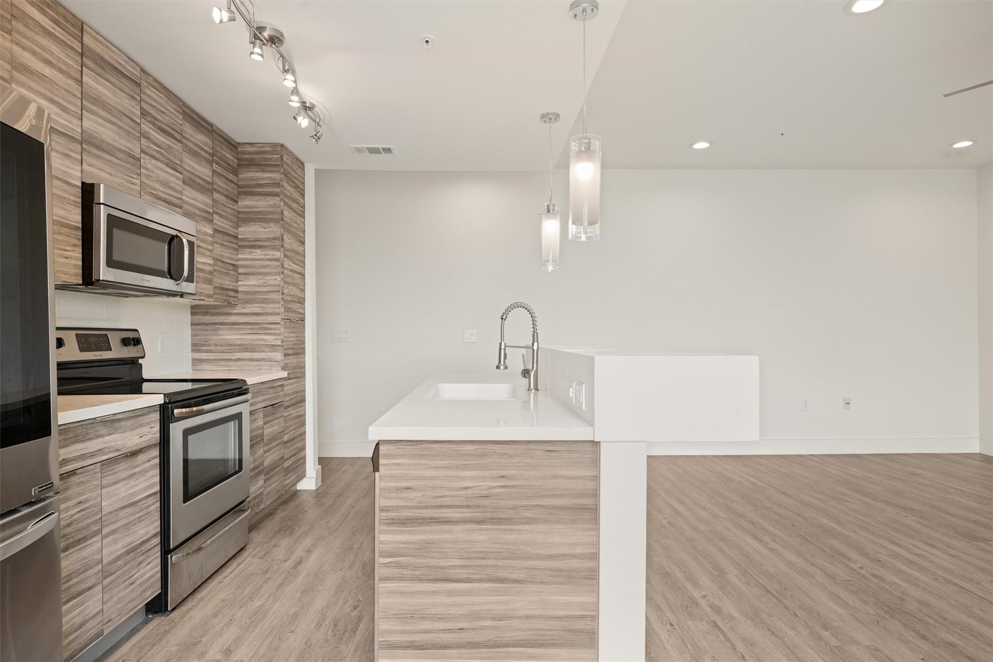 604 N Bluff Dr # 244, Austin, TX 78745