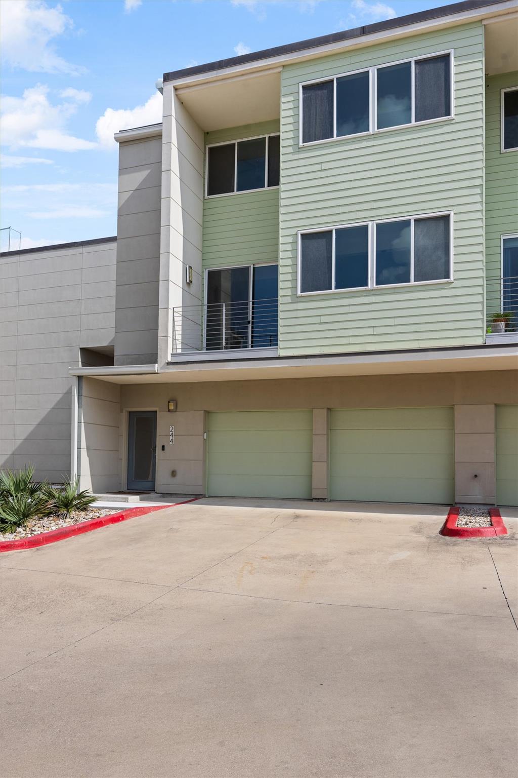 604 N Bluff Dr # 244, Austin, TX 78745