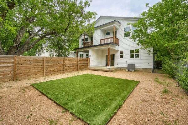 4805 Sara Dr, Austin, TX 78721