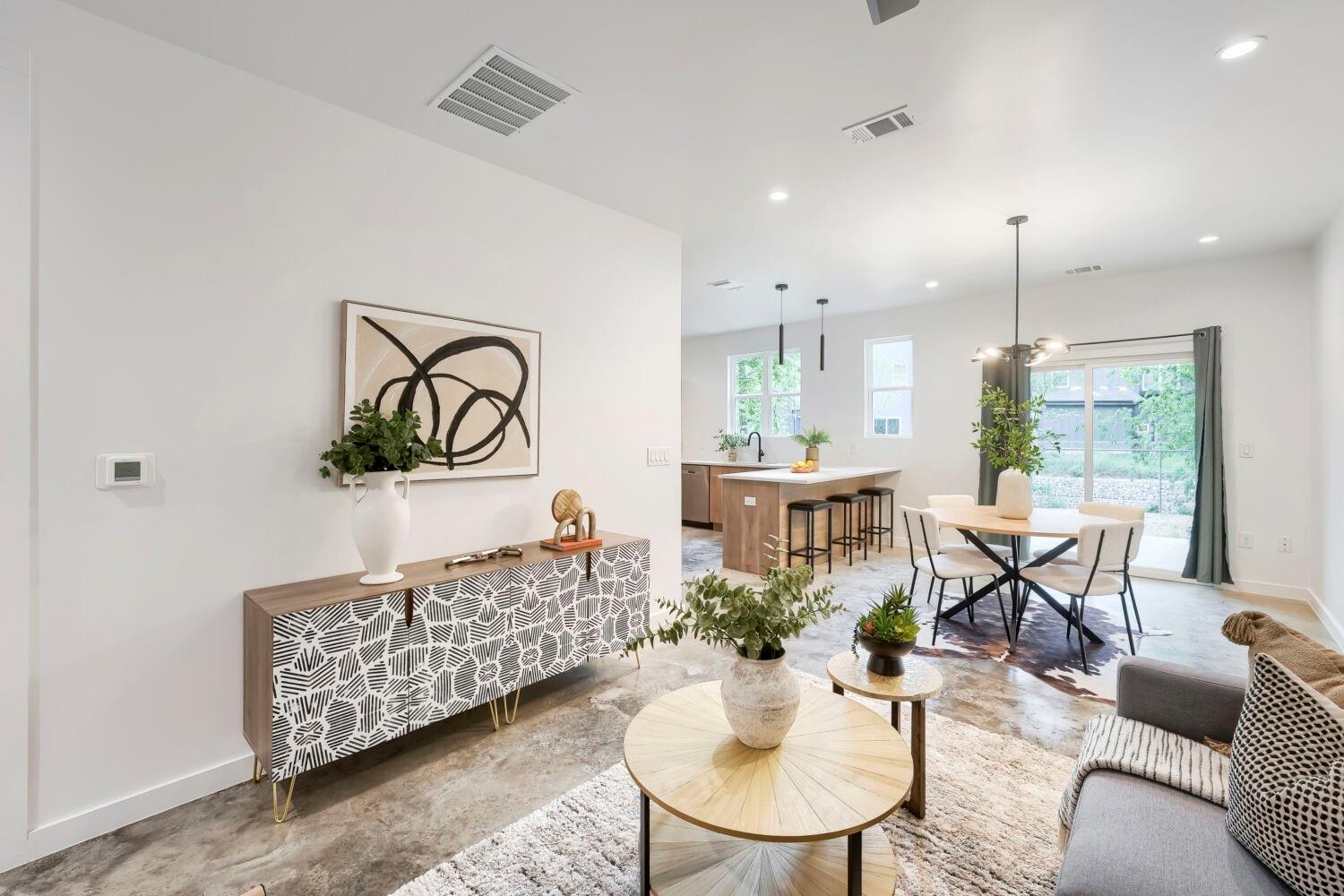 4805 Sara Dr, Austin, TX 78721