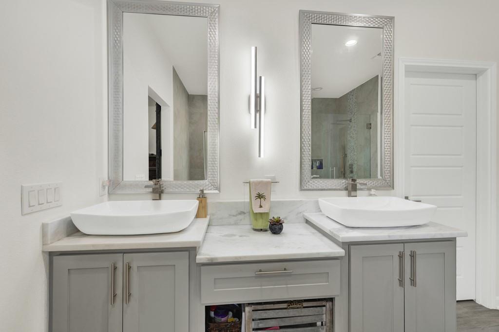 105 N John Bird, Blanco, TX 78606