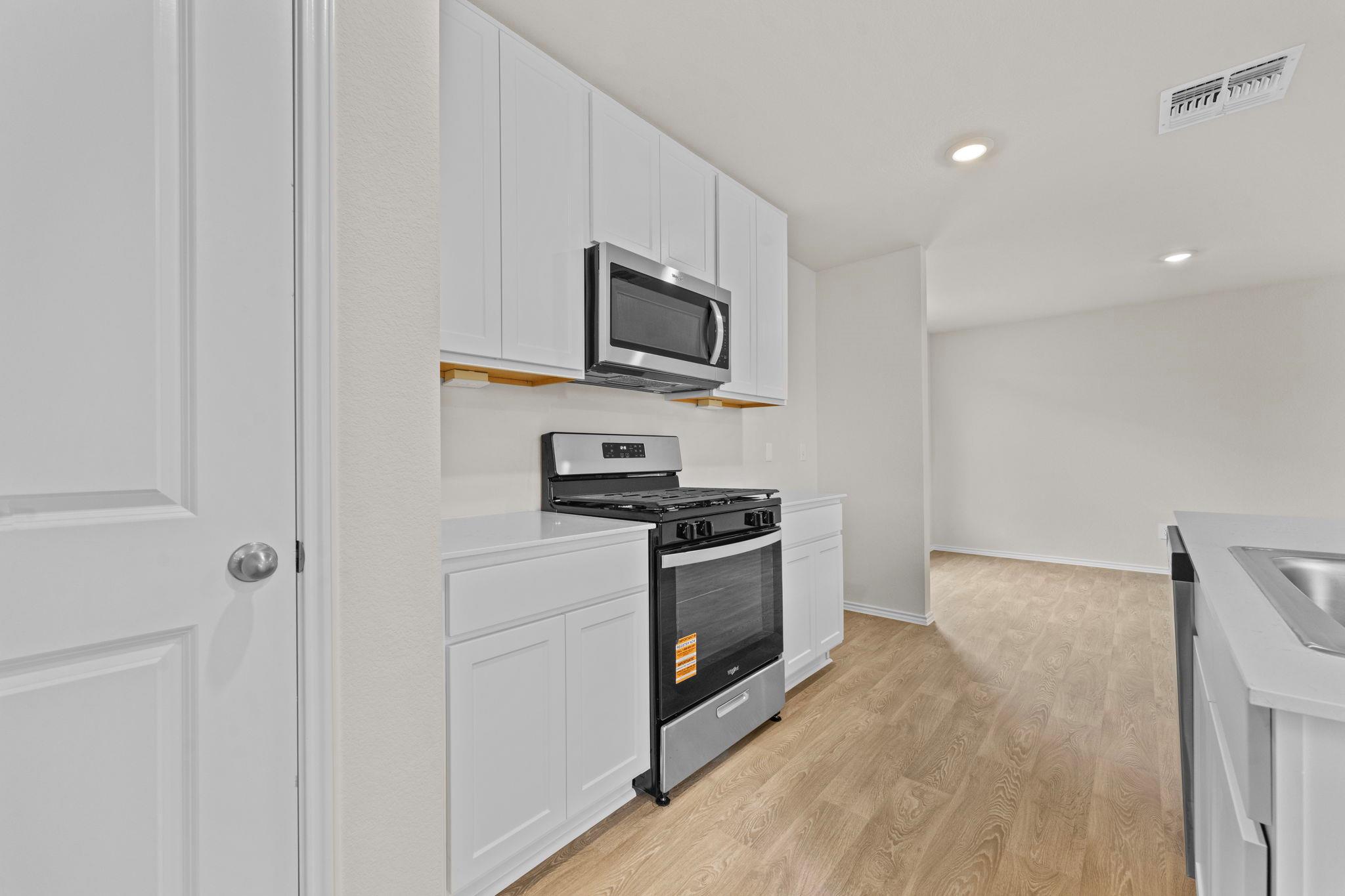 134 Langston Dr, Maxwell, TX 78640