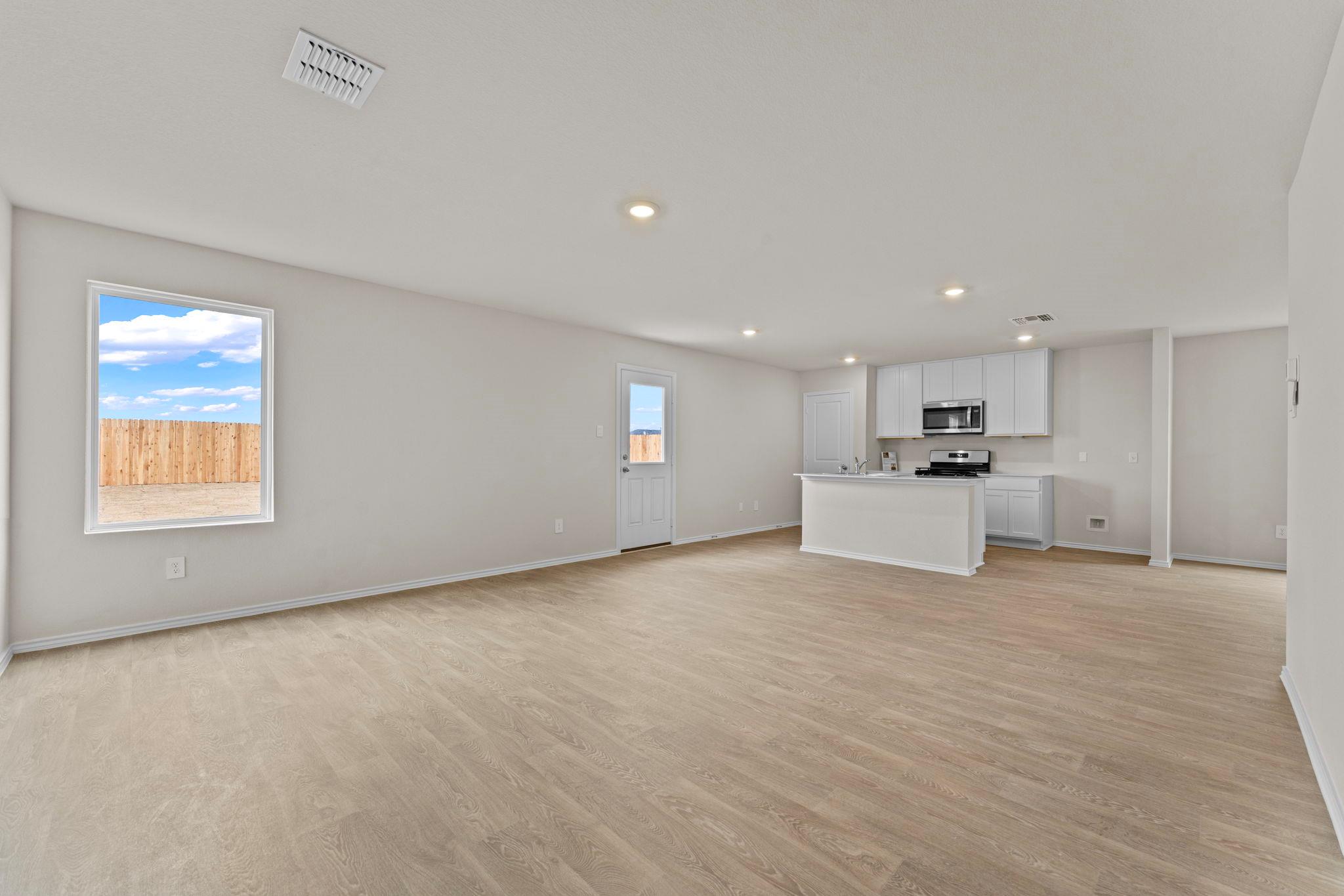 134 Langston Dr, Maxwell, TX 78640