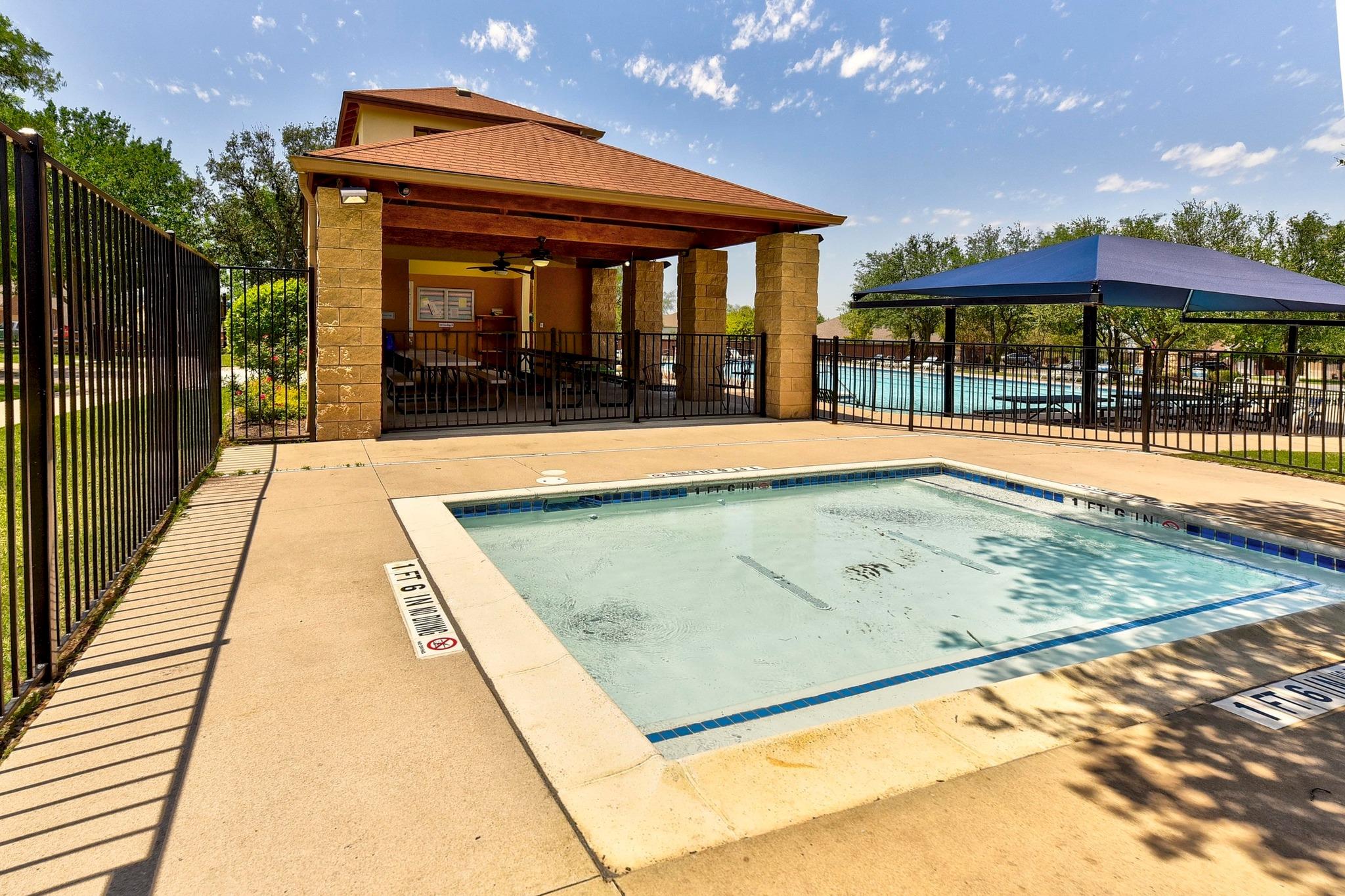 306 Olmos Dr, Leander, TX 78641