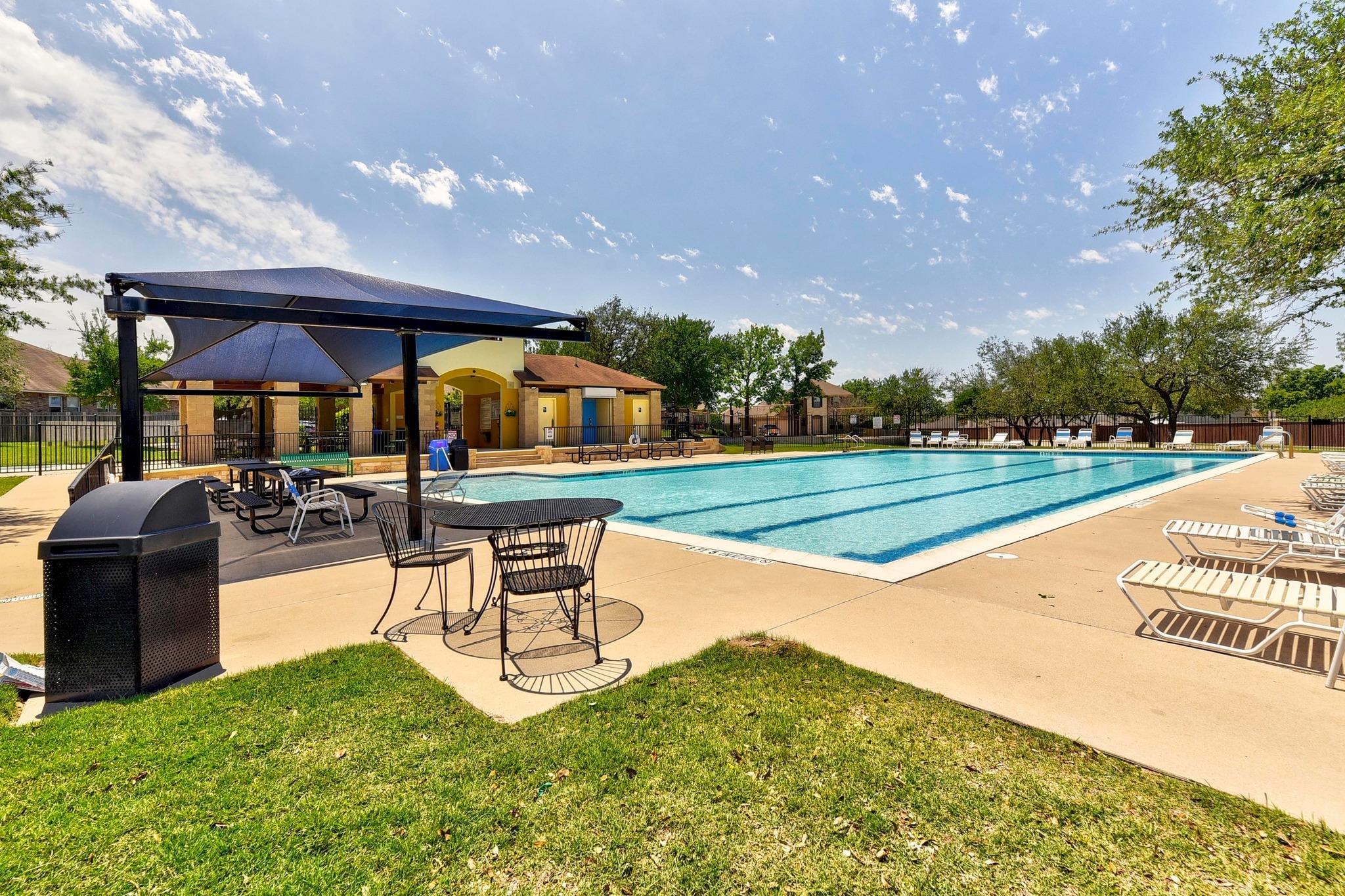 306 Olmos Dr, Leander, TX 78641