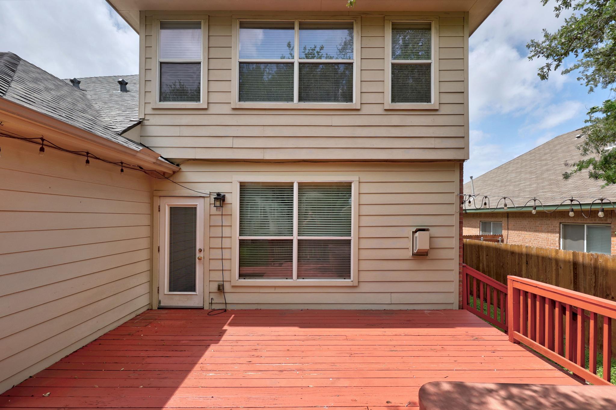 306 Olmos Dr, Leander, TX 78641