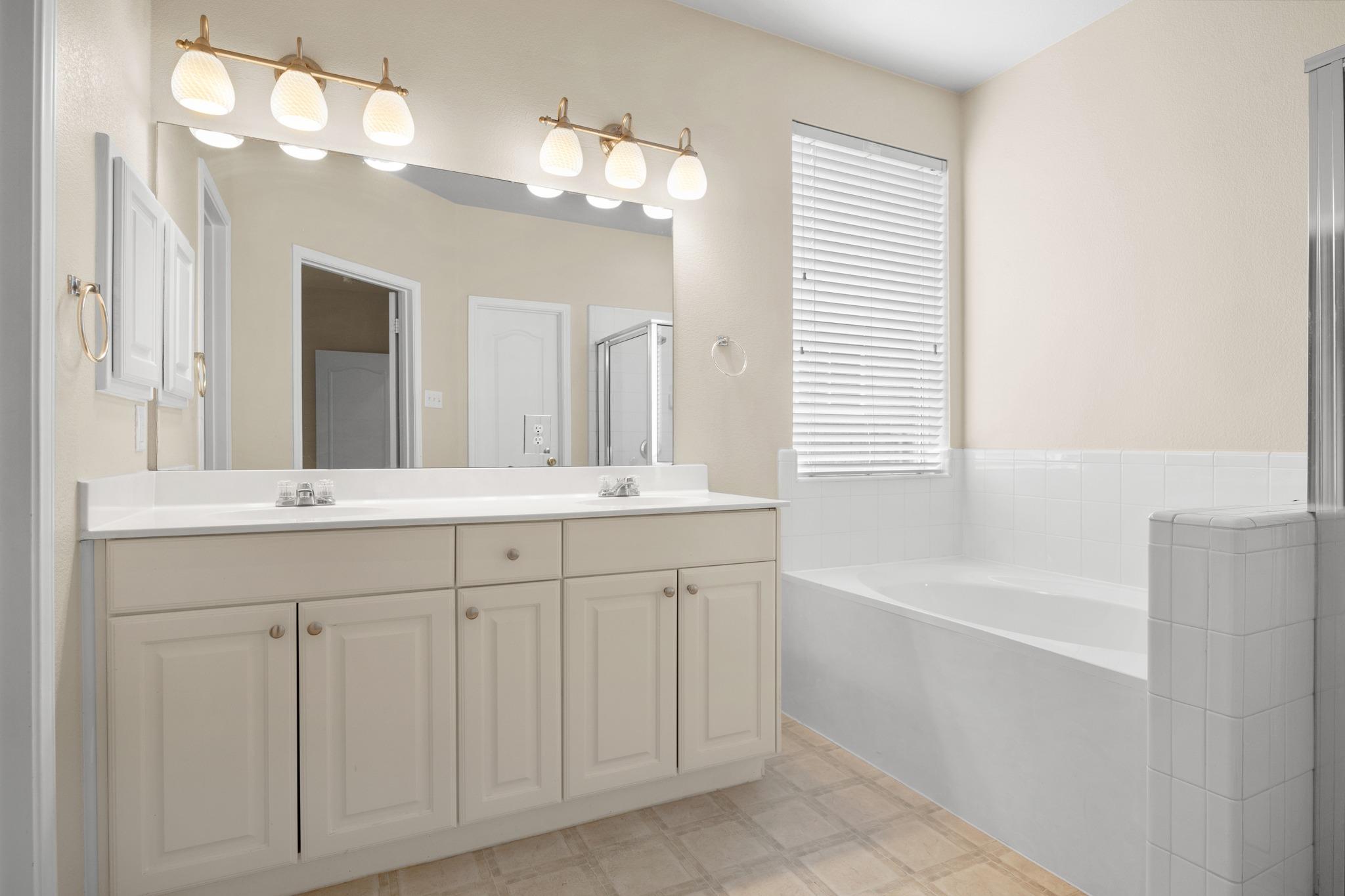 306 Olmos Dr, Leander, TX 78641