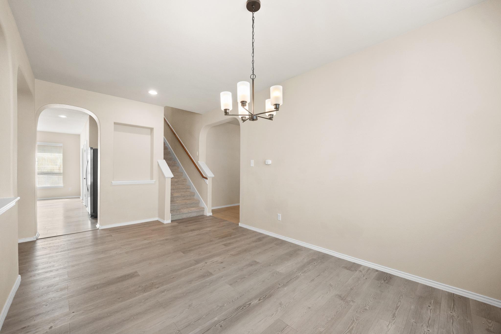 306 Olmos Dr, Leander, TX 78641