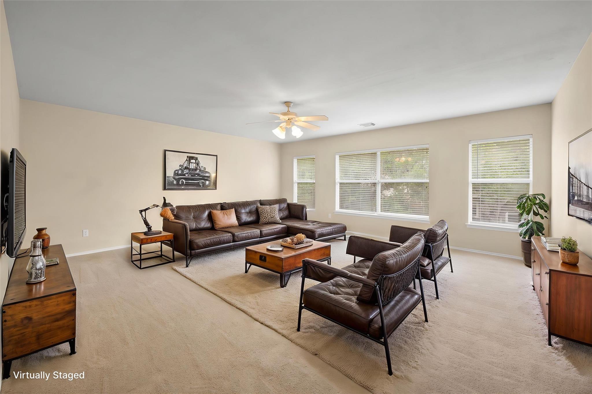 306 Olmos Dr, Leander, TX 78641