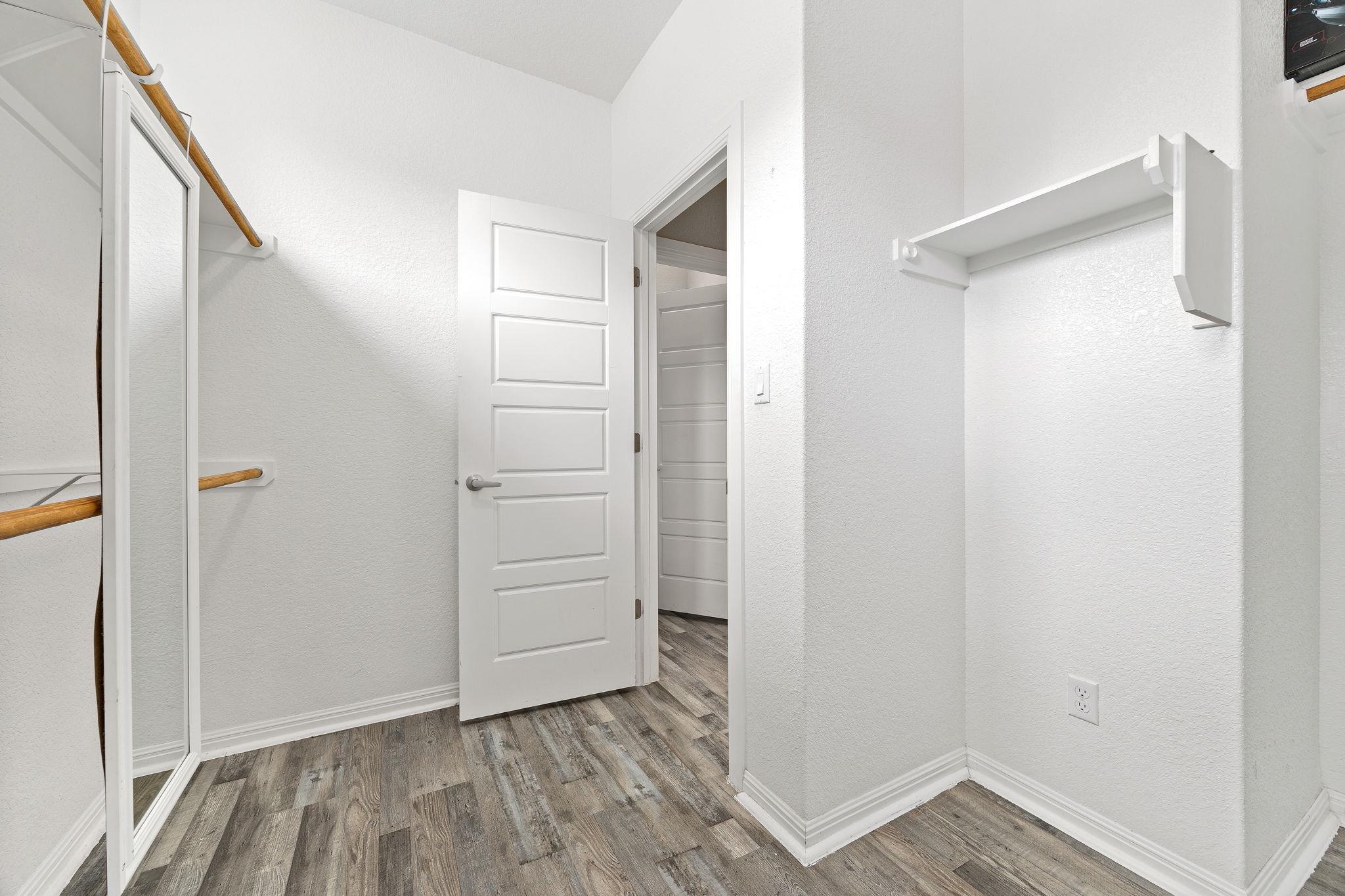 20601 Buckskin Rdg, Lago Vista, TX 78645