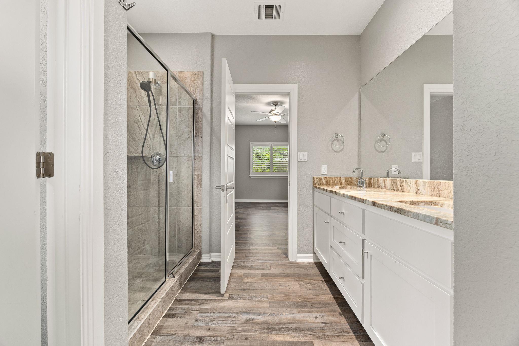 20601 Buckskin Rdg, Lago Vista, TX 78645