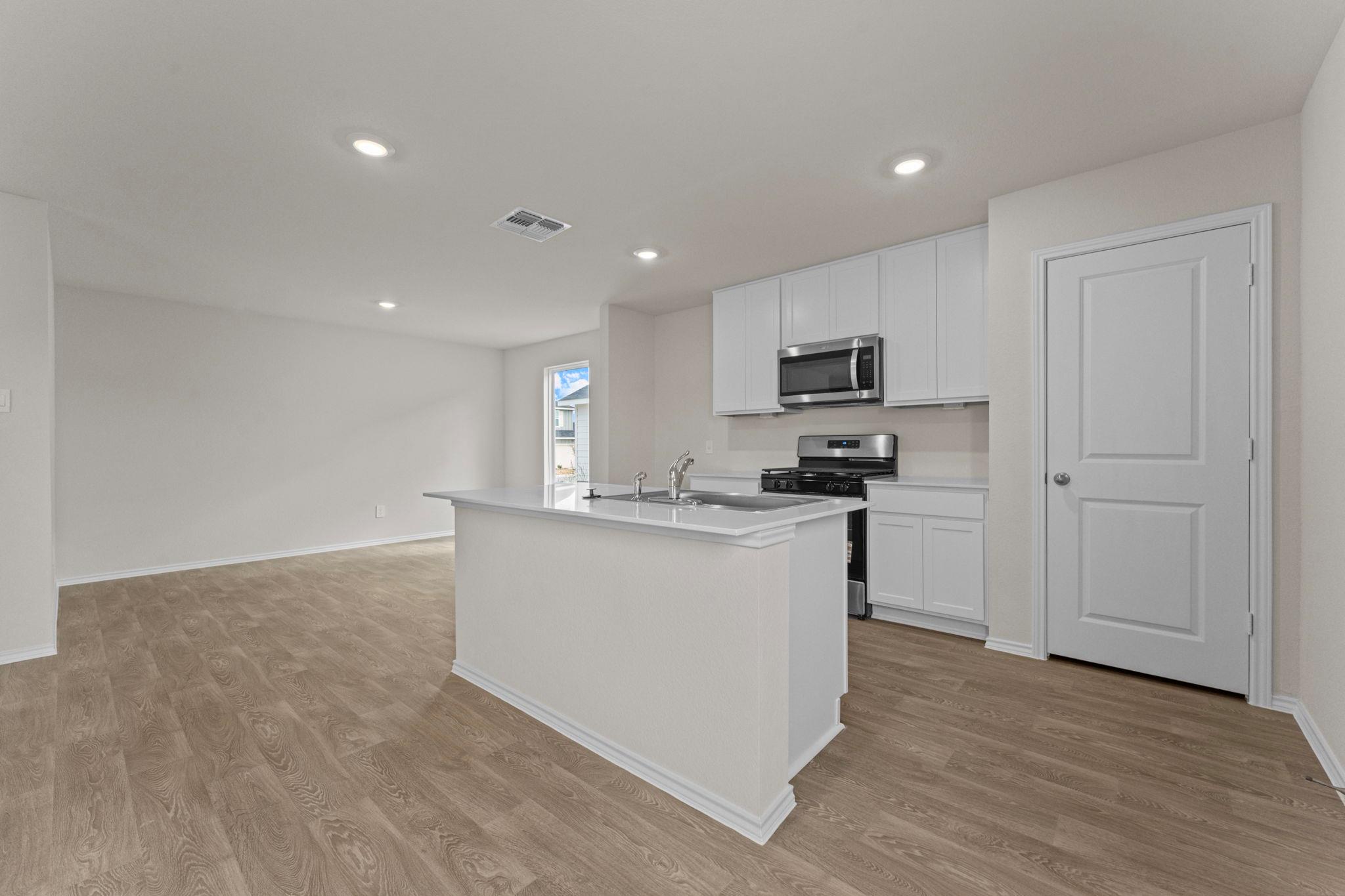 140 Langston Dr, Maxwell, TX 78640