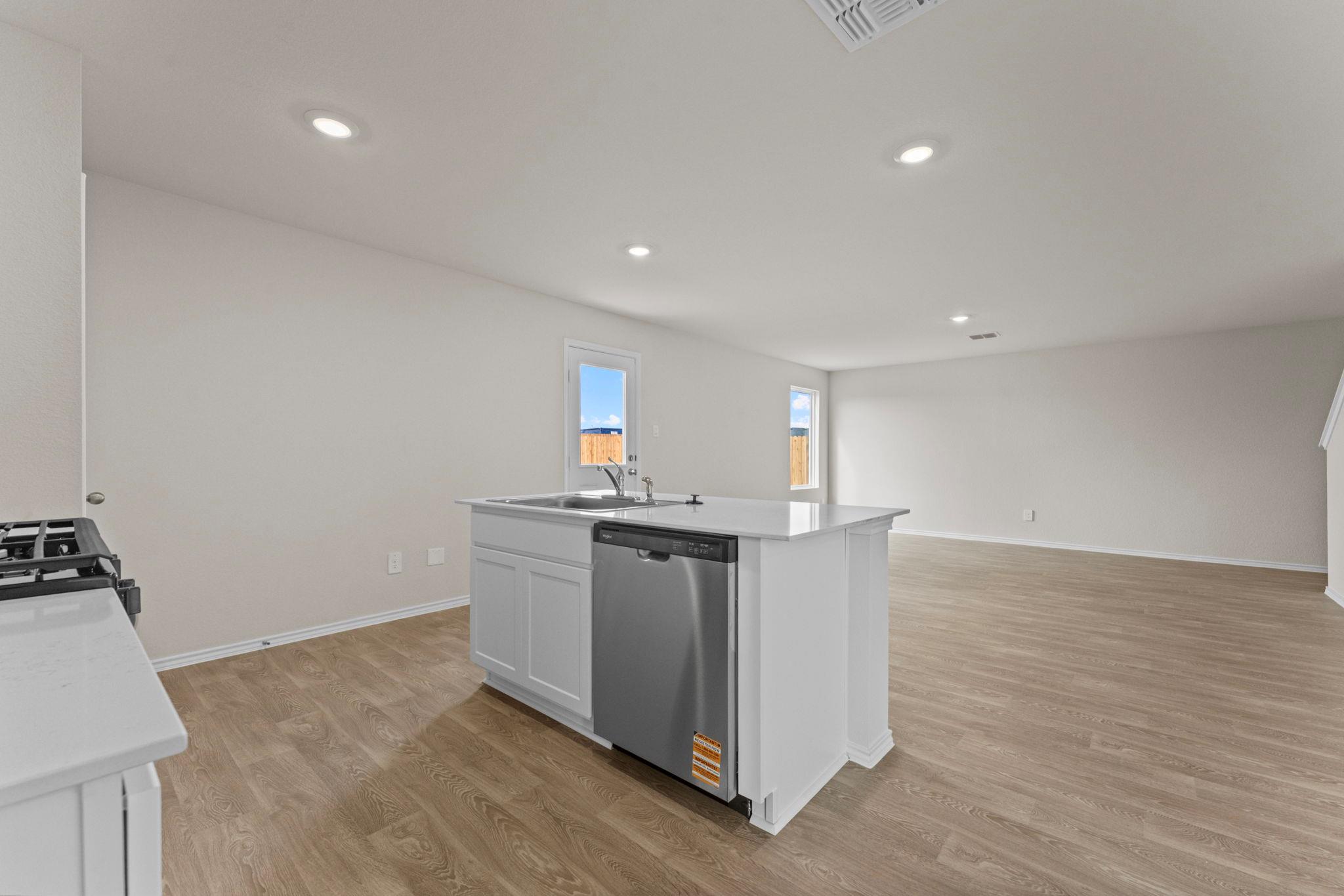 140 Langston Dr, Maxwell, TX 78640