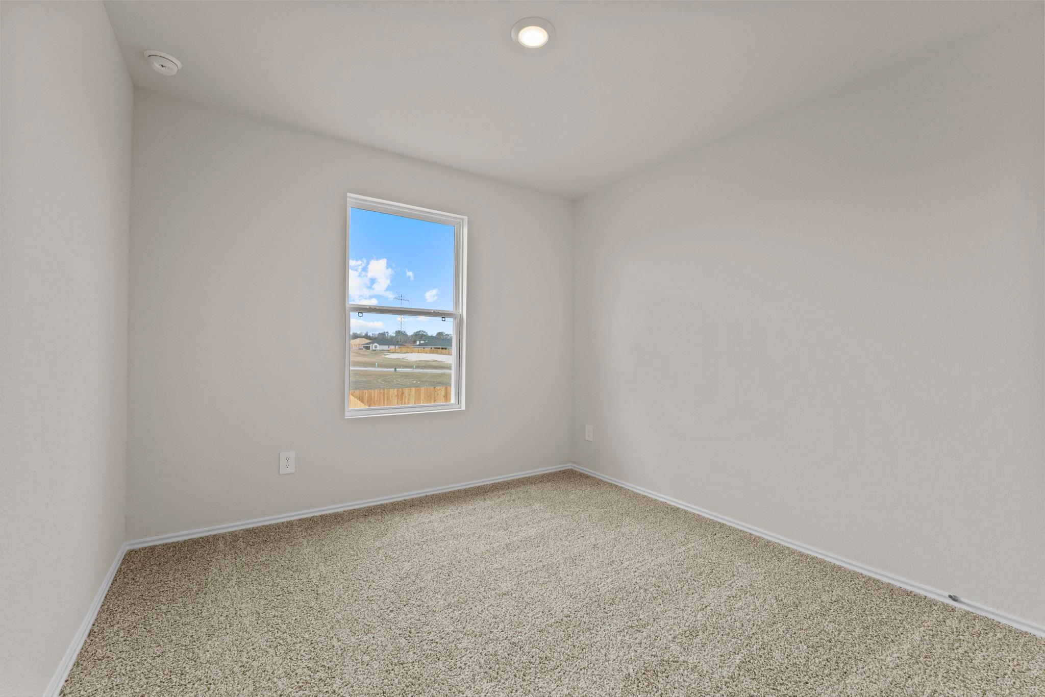 140 Langston Dr, Maxwell, TX 78640