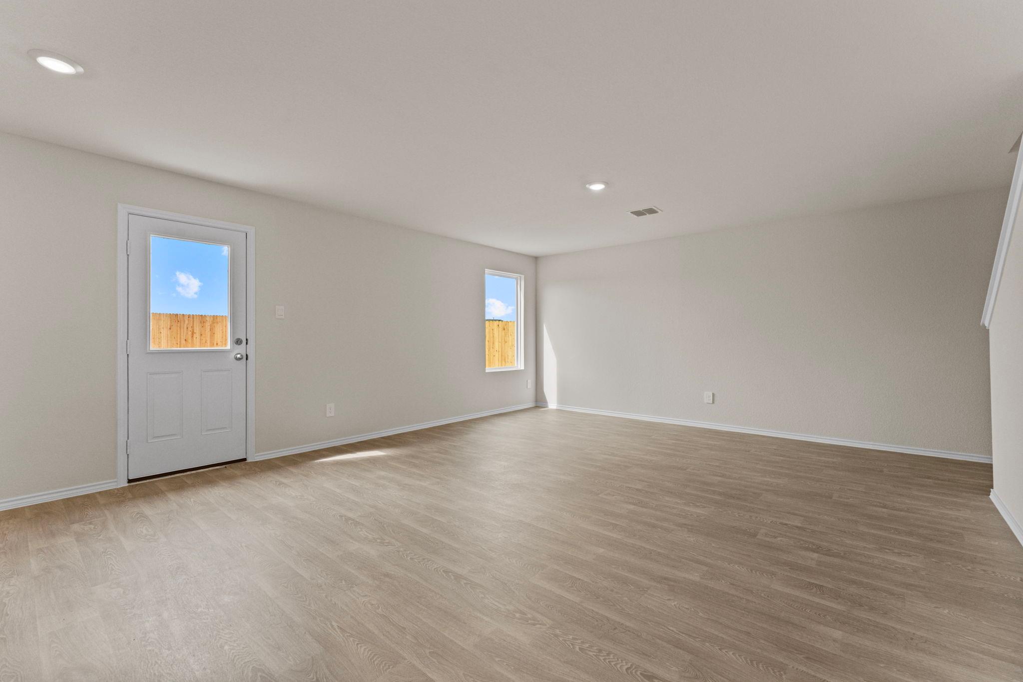 140 Langston Dr, Maxwell, TX 78640