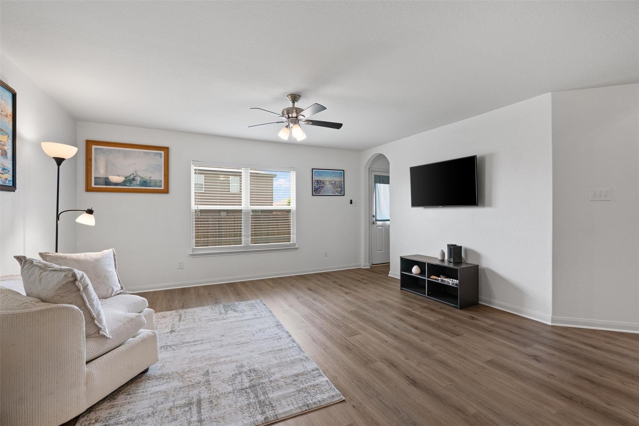 156 Proclamation Ave, Liberty Hill, TX 78642