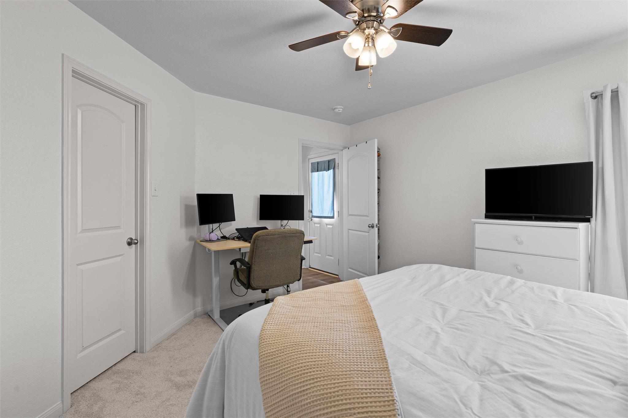 156 Proclamation Ave, Liberty Hill, TX 78642