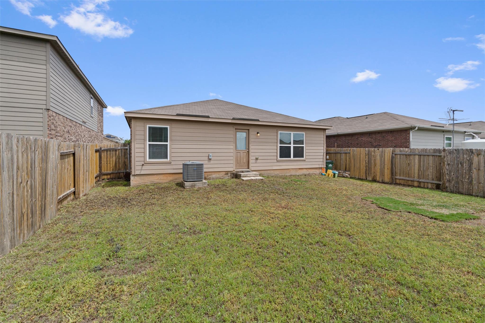 156 Proclamation Ave, Liberty Hill, TX 78642