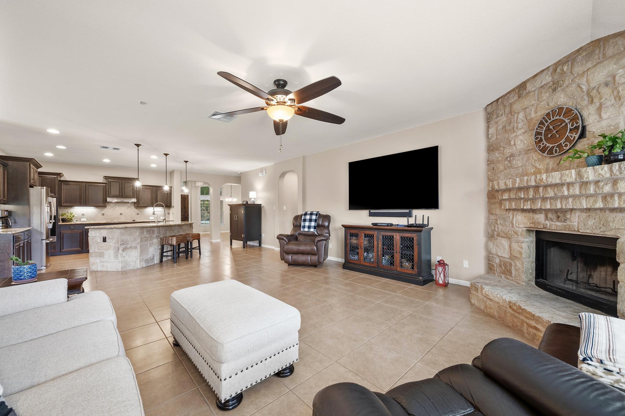 19925 Needle Pine Dr, Round Rock, TX 78664