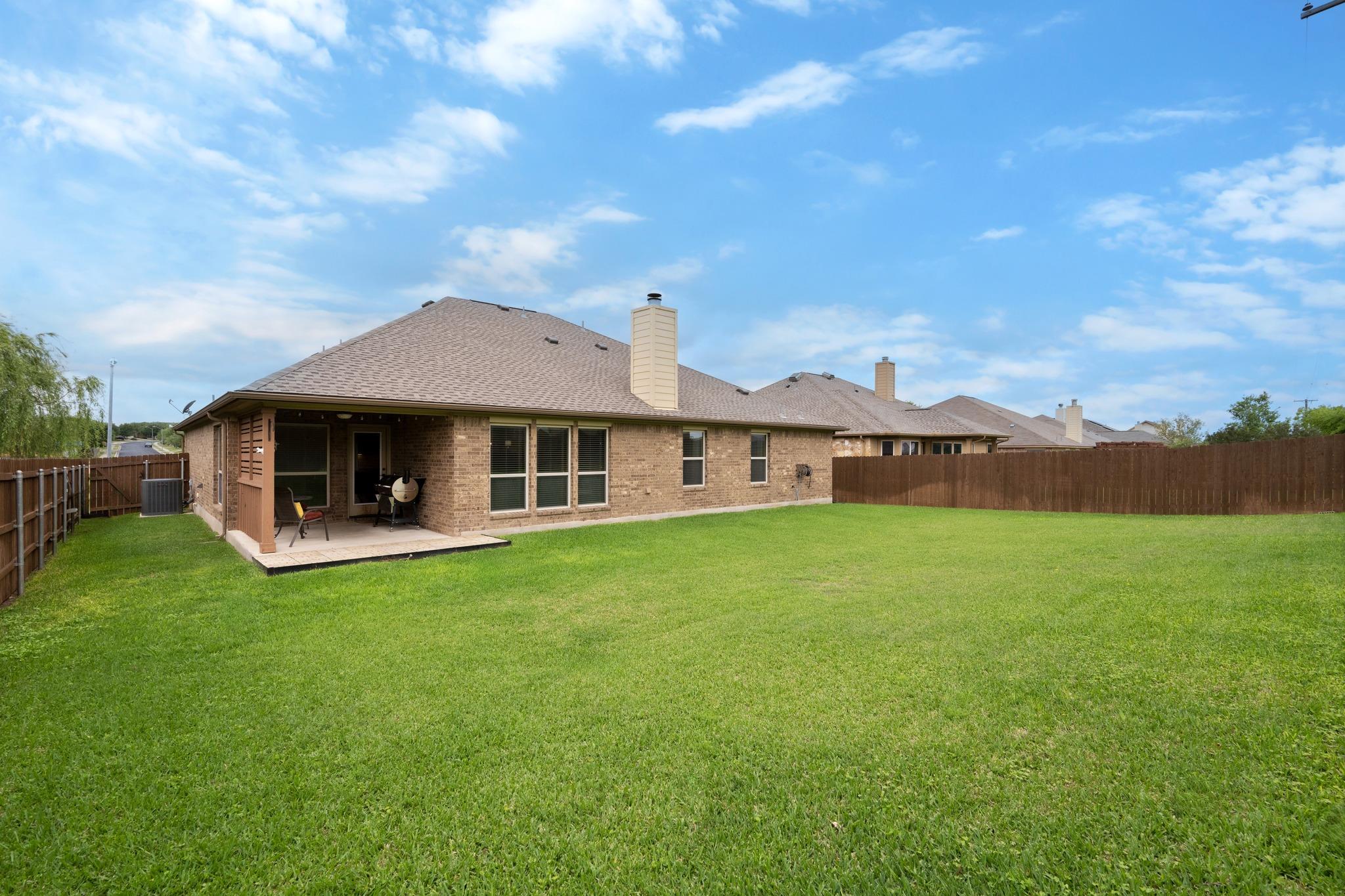 19925 Needle Pine Dr, Round Rock, TX 78664