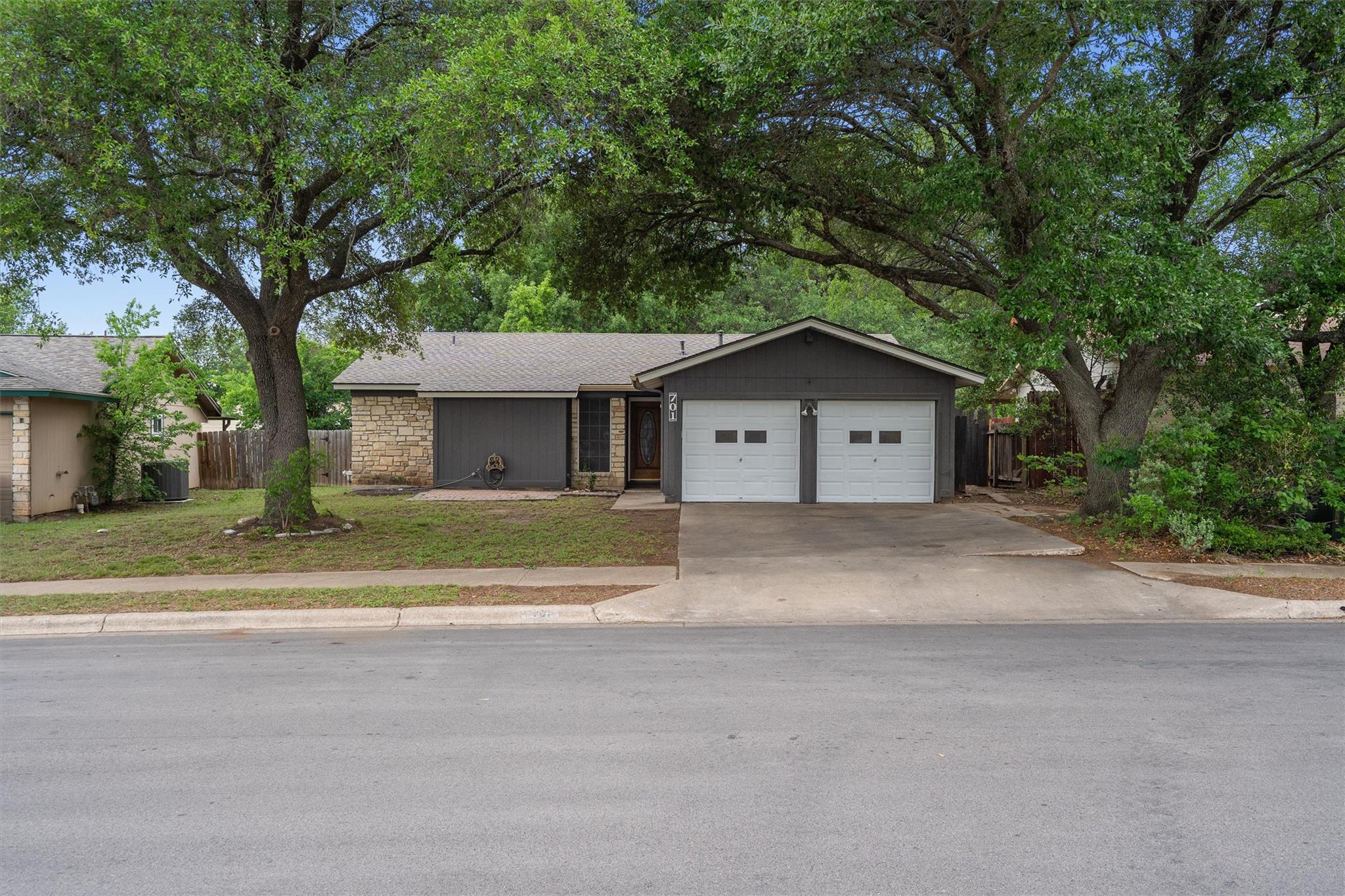 701 Riverwood Dr, Cedar Park, TX 78613