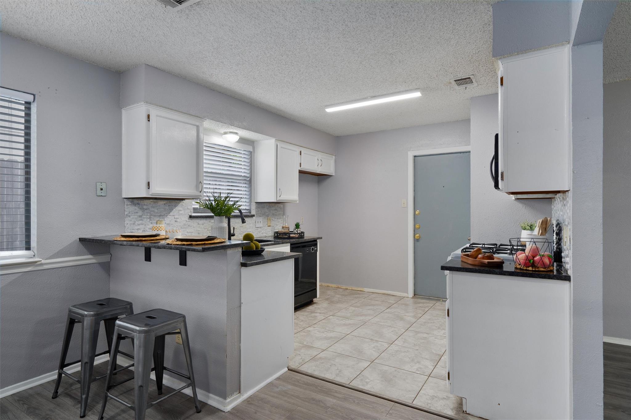 701 Riverwood Dr, Cedar Park, TX 78613