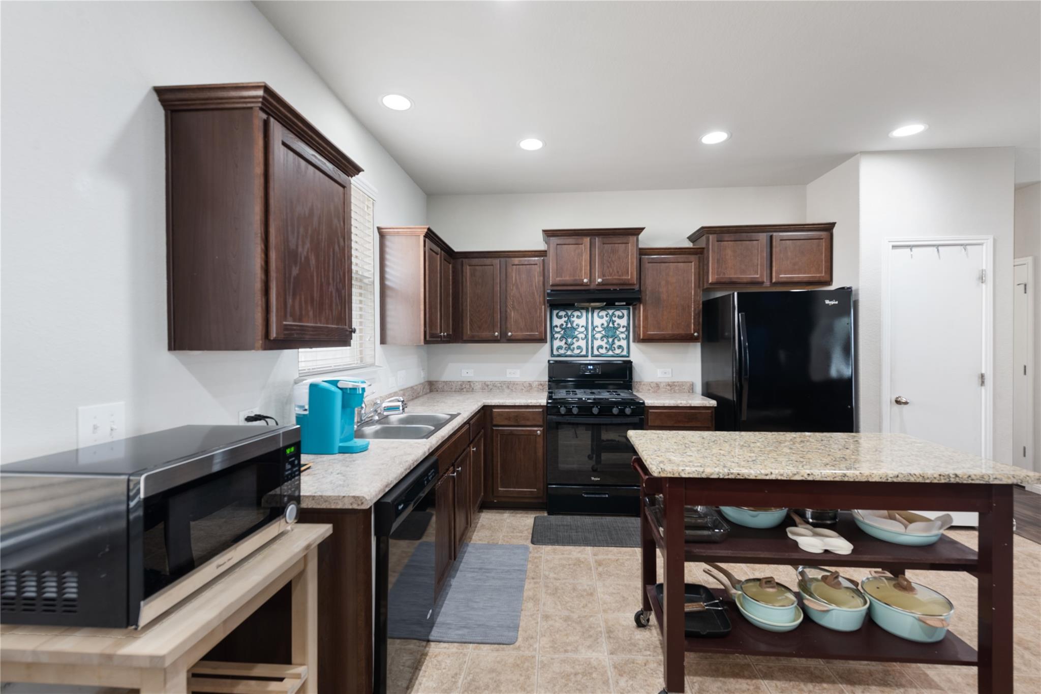 213 Sambar Dr, Buda, TX 78610