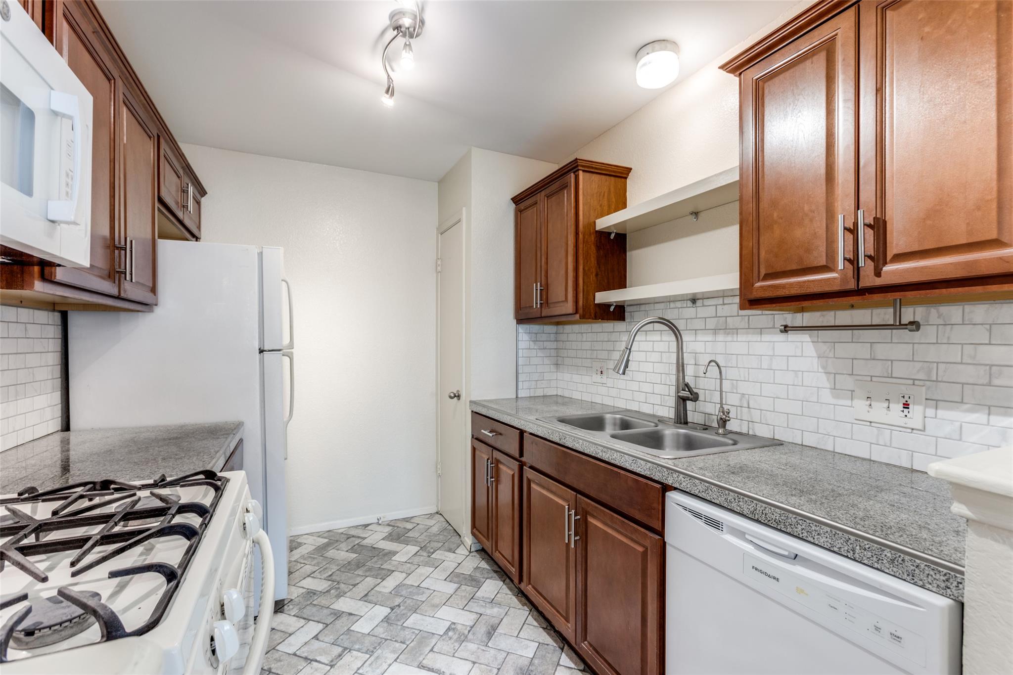 1121 Peggotty Pl, Austin, TX 78753