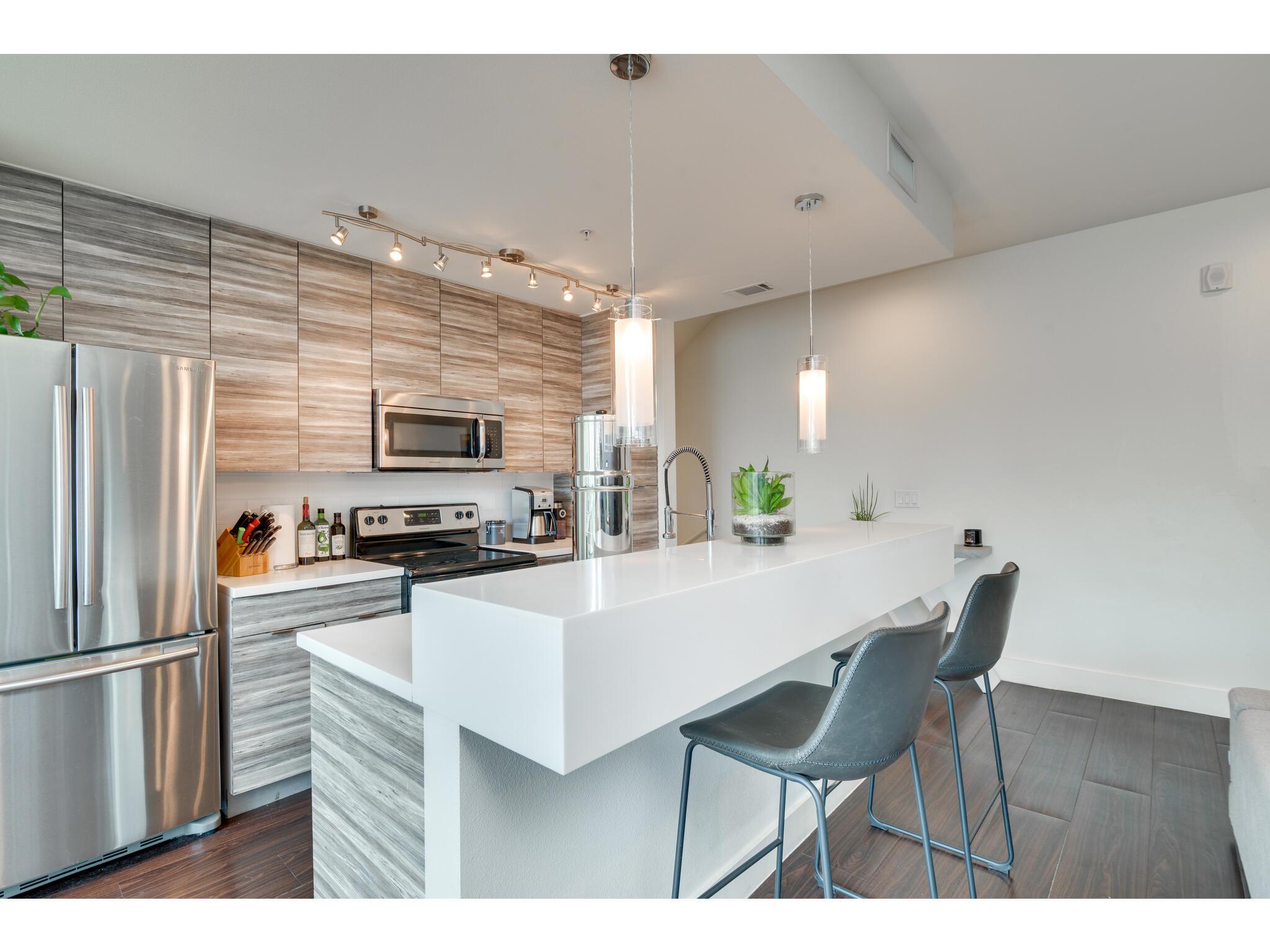 604 N Bluff Dr # 205, Austin, TX 78745