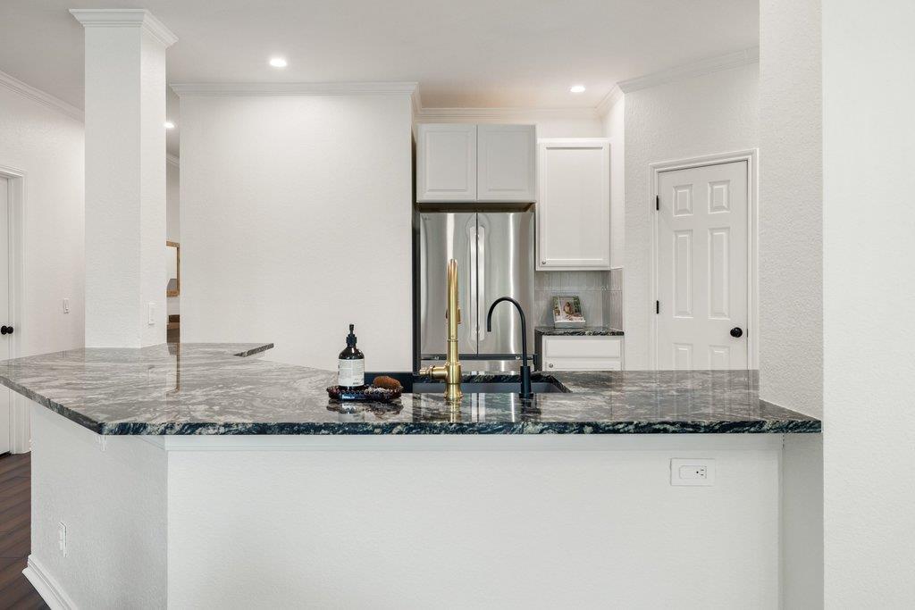 2720 Cascade Falls Dr, Austin, TX 78738