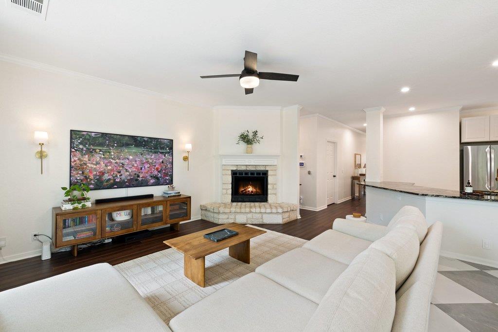 2720 Cascade Falls Dr, Austin, TX 78738