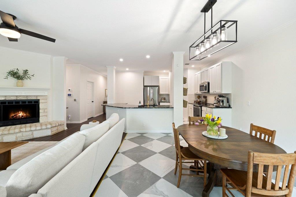 2720 Cascade Falls Dr, Austin, TX 78738