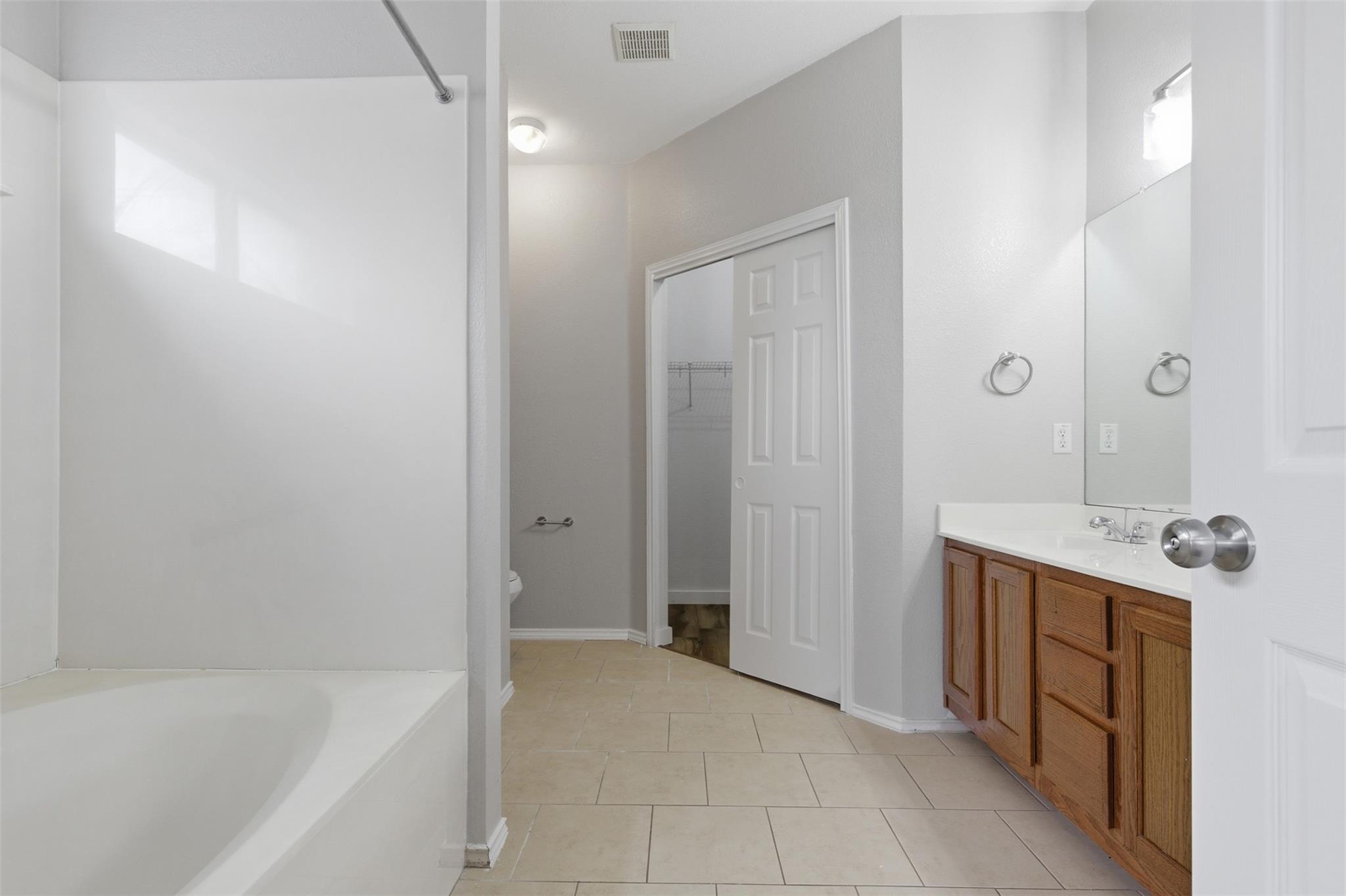 3901 Whitey Ford Way, Round Rock, TX 78665