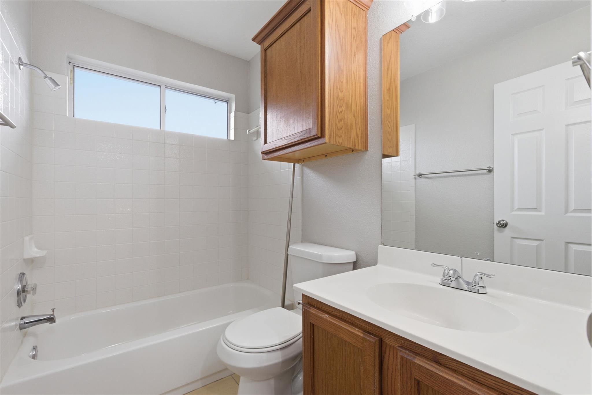 3901 Whitey Ford Way, Round Rock, TX 78665