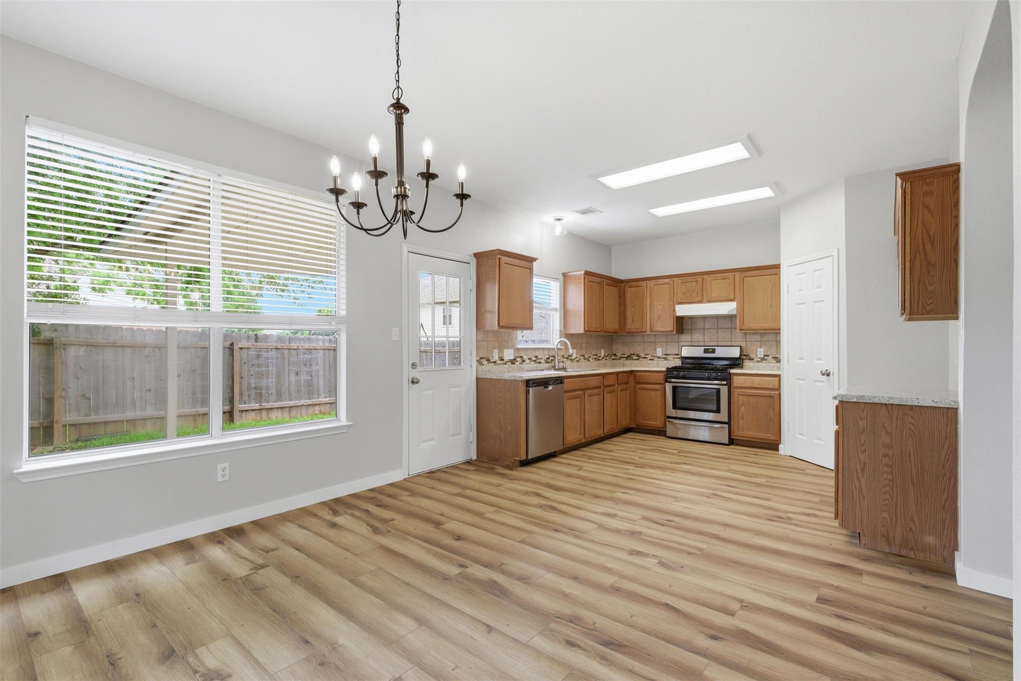 3901 Whitey Ford Way, Round Rock, TX 78665