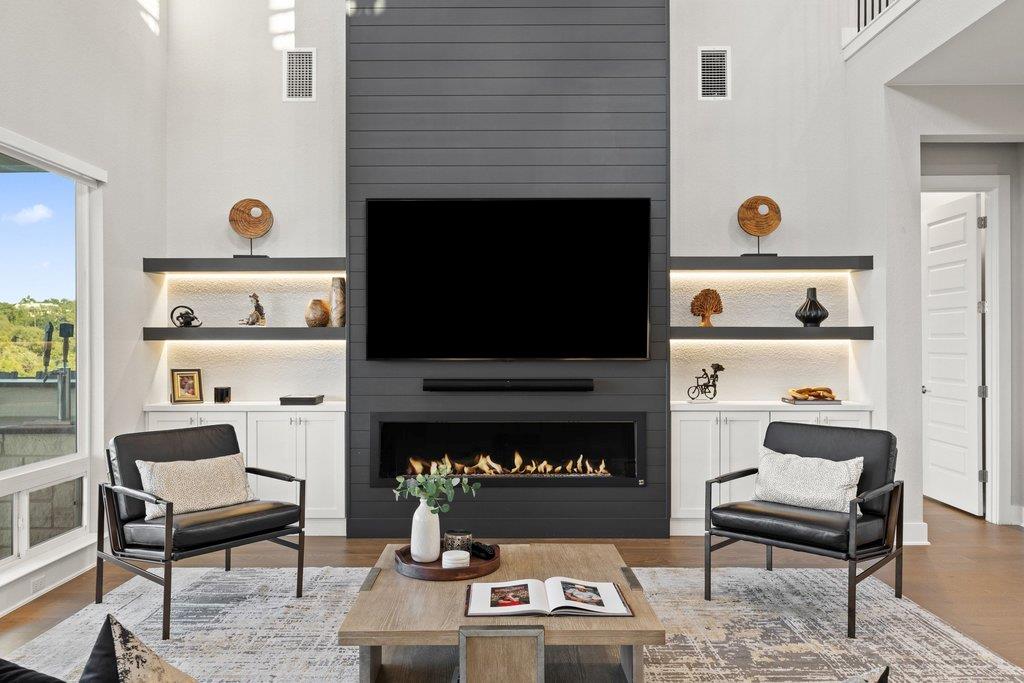 7337 Jument Dr, Austin, TX 78738