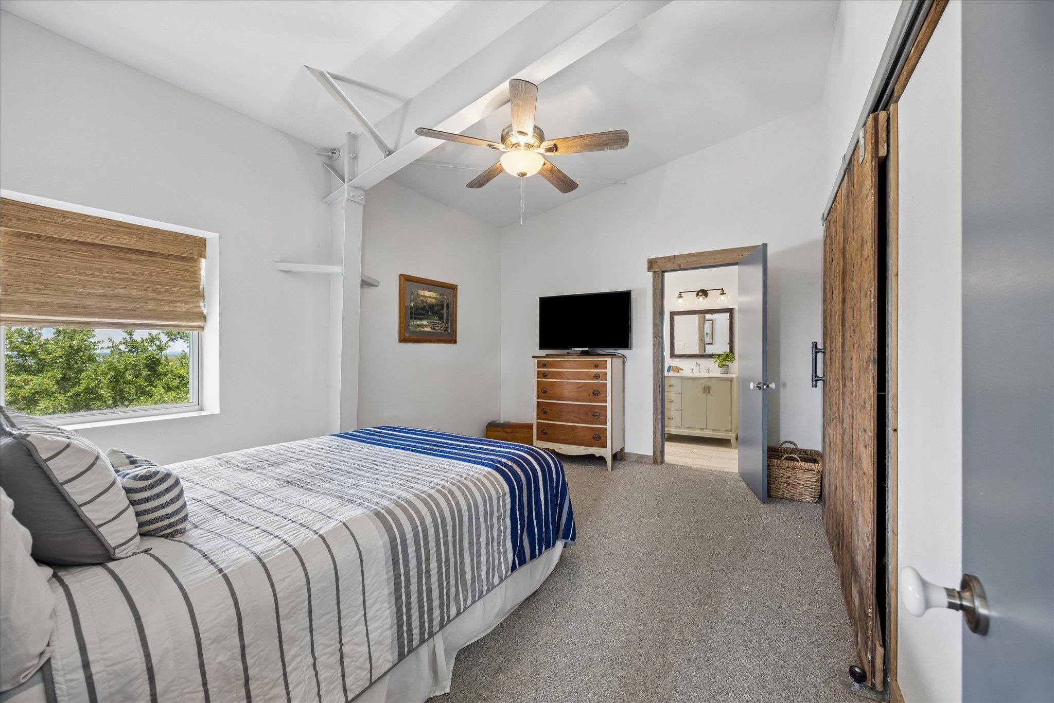 6411 W Fitzhugh Rd, Dripping Springs, TX 78620