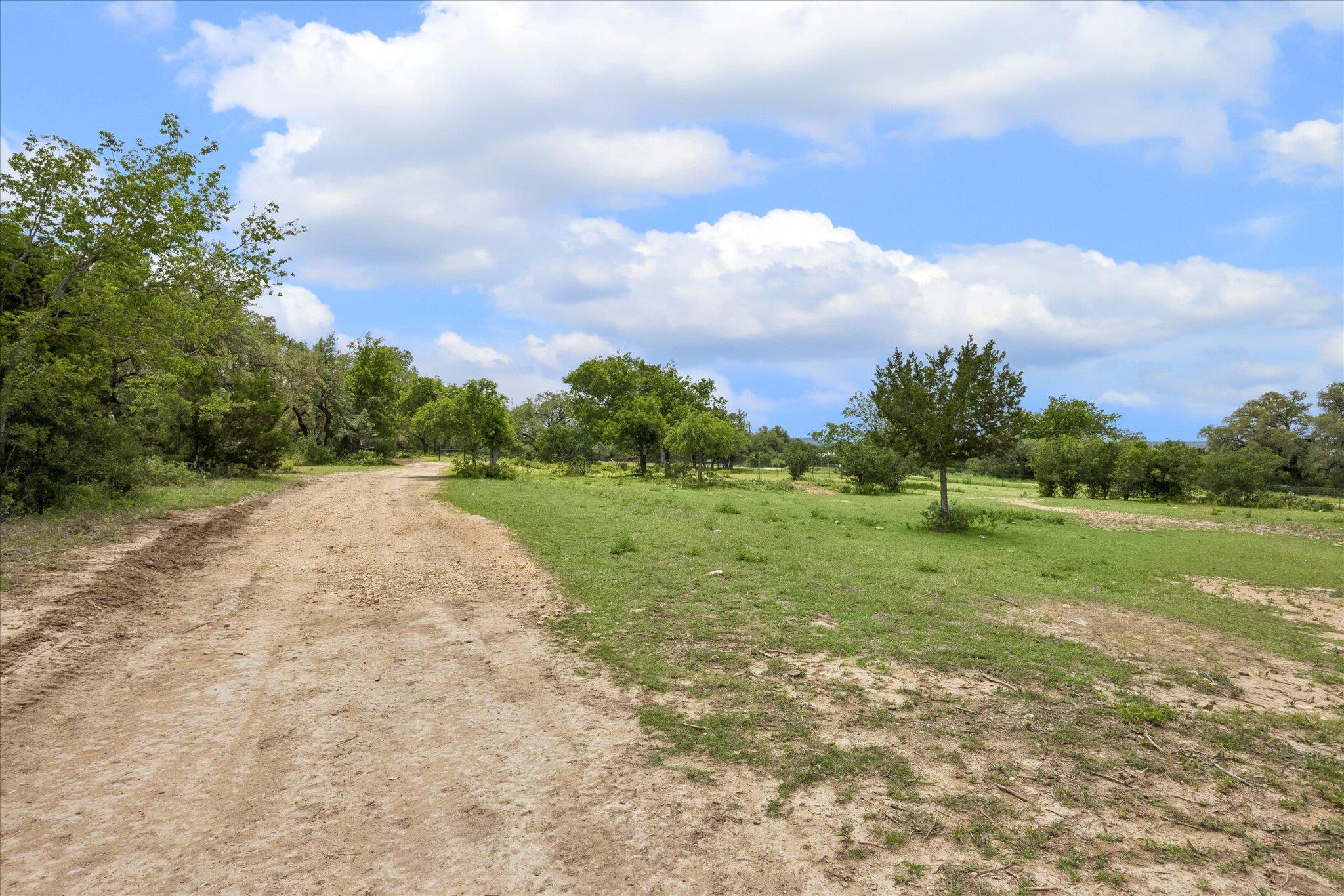 6411 W Fitzhugh Rd, Dripping Springs, TX 78620