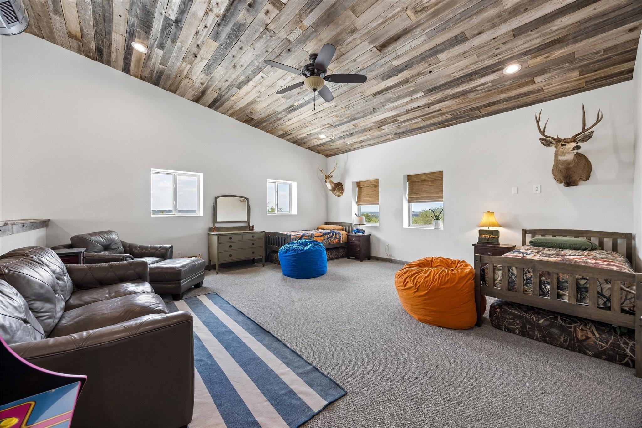 6411 W Fitzhugh Rd, Dripping Springs, TX 78620