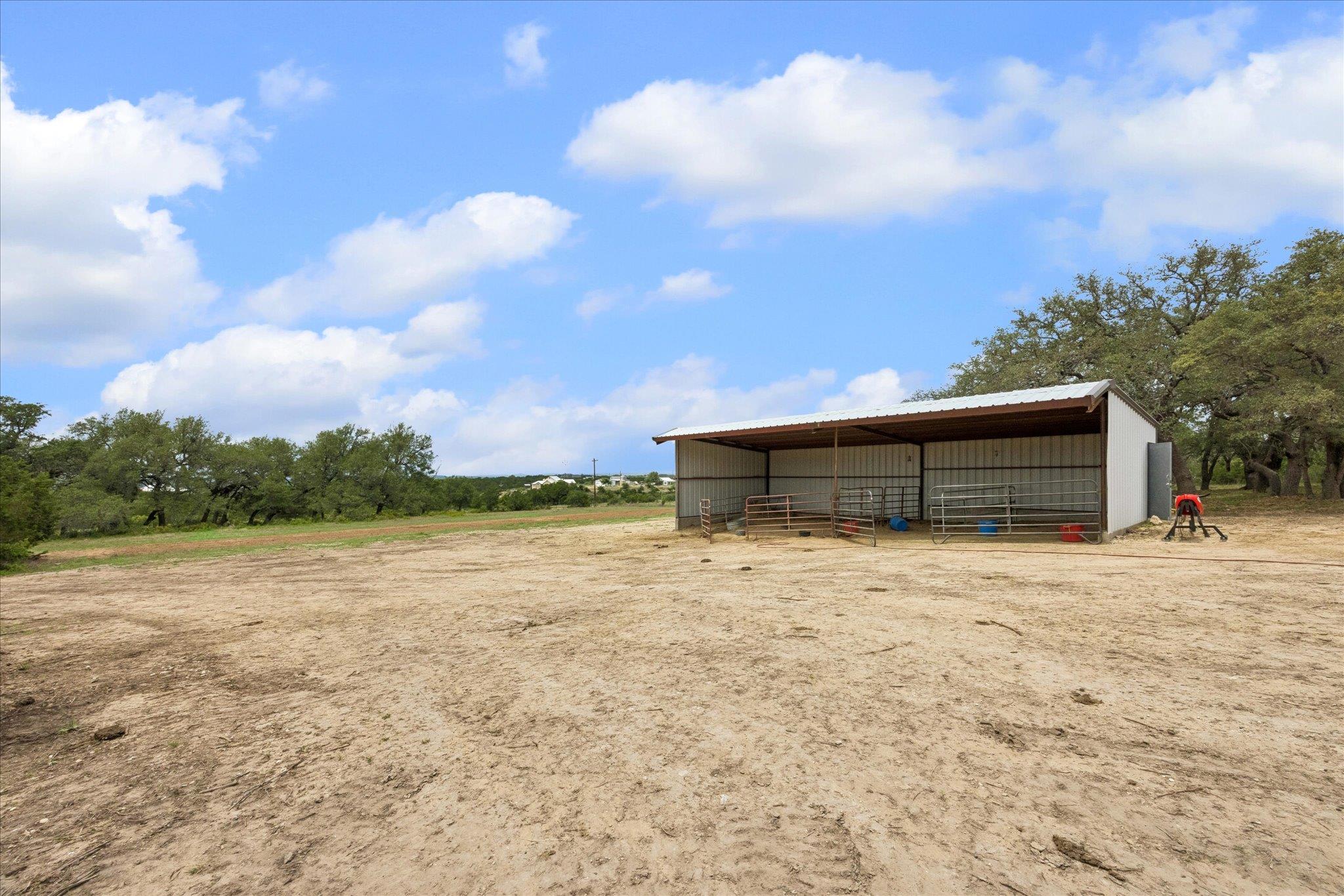 6411 W Fitzhugh Rd, Dripping Springs, TX 78620