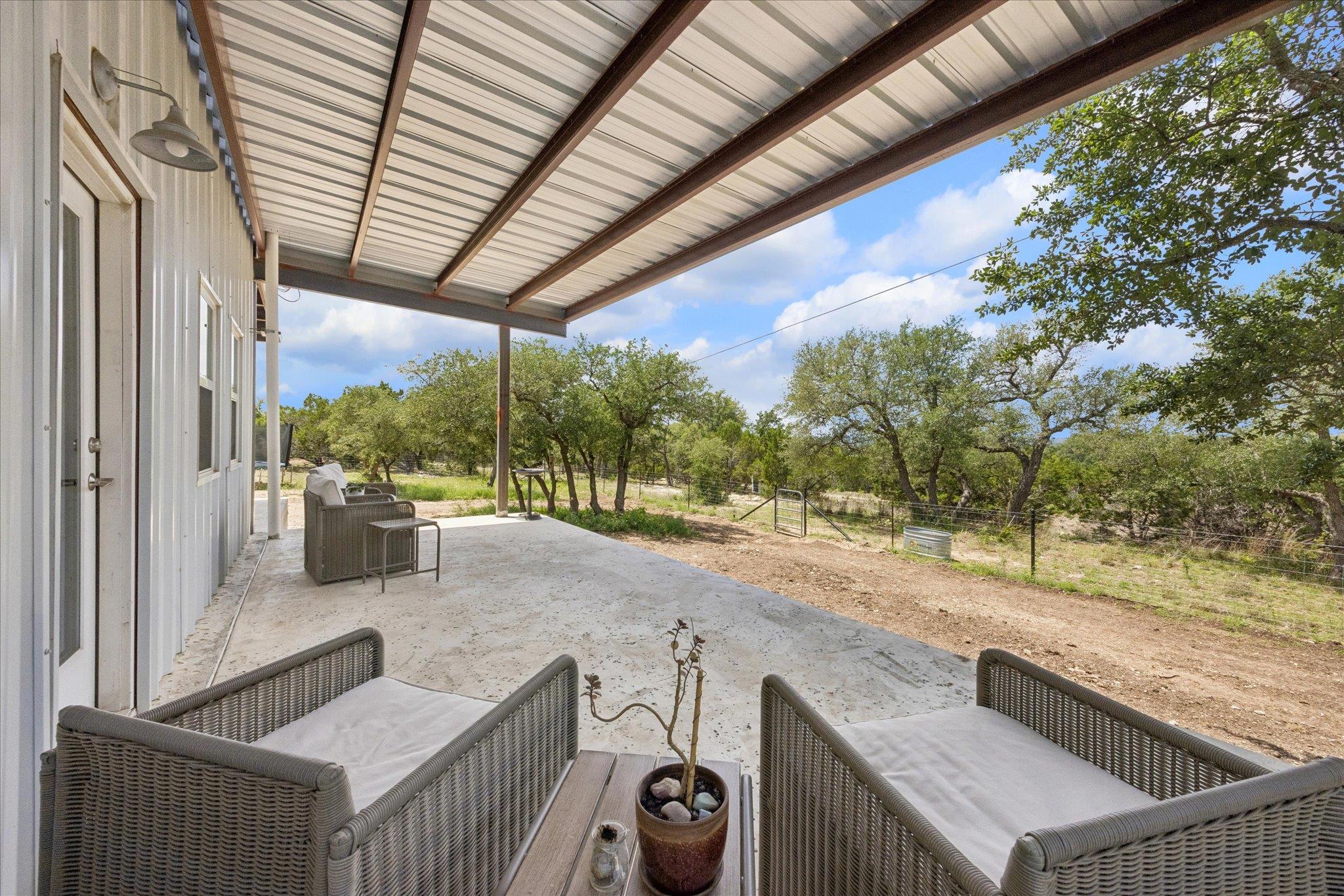 6411 W Fitzhugh Rd, Dripping Springs, TX 78620