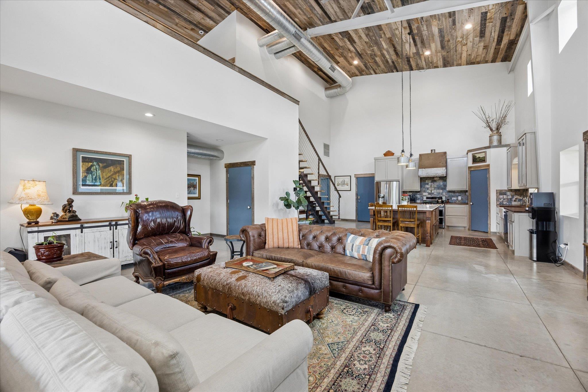 6411 W Fitzhugh Rd, Dripping Springs, TX 78620